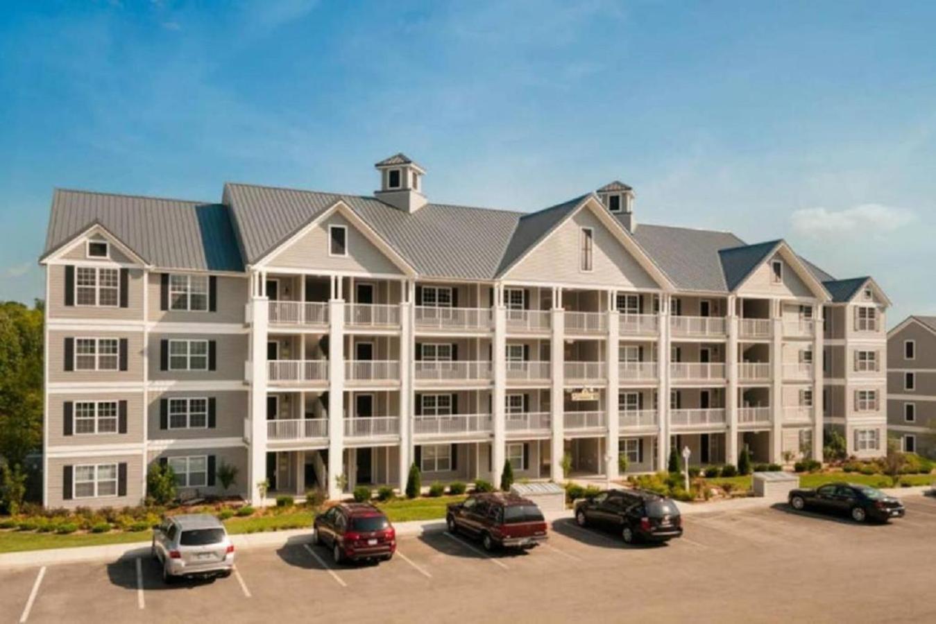 Enjoy All Branson has to offer in this 2BD vacation condo perfect for families view 2