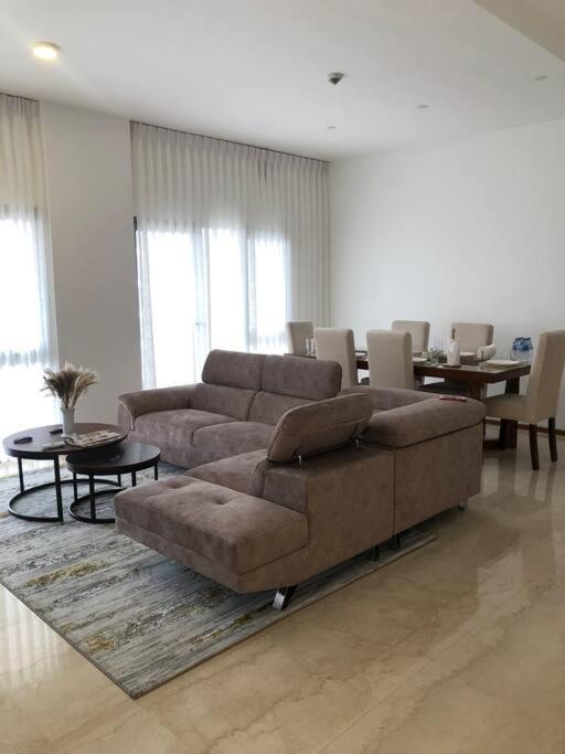 3BR Luxury Apartment in Altair 35th Floor view 4