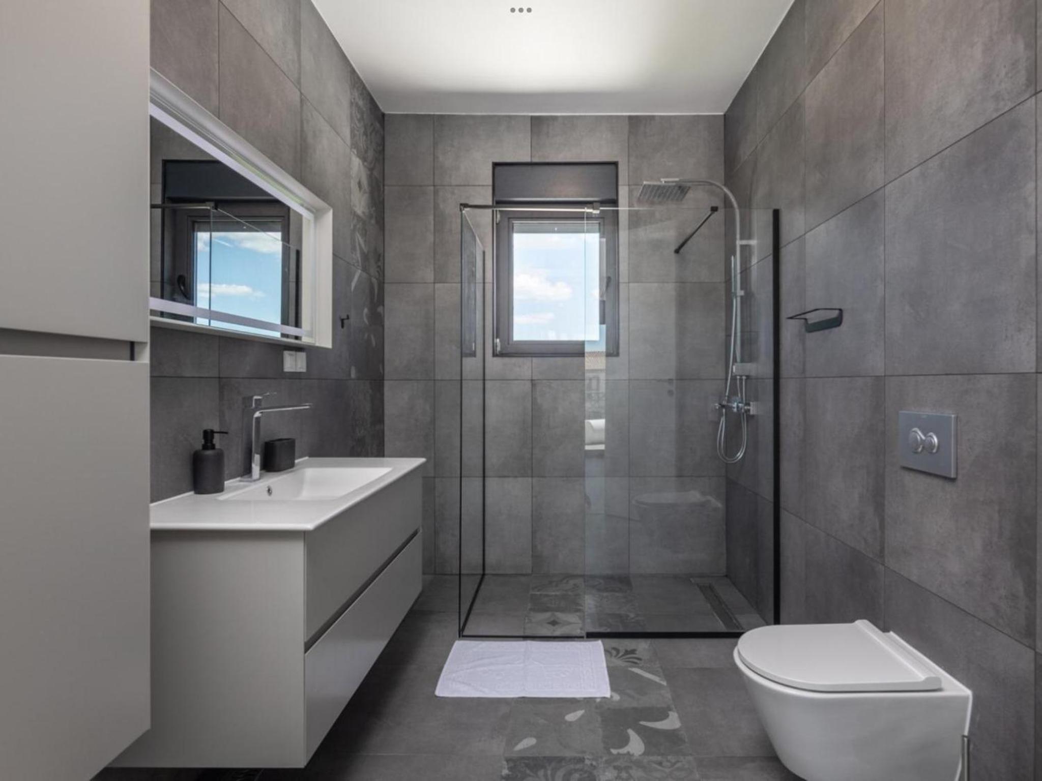 Villa BB Rapsody 10 with heated salt water pool view 2