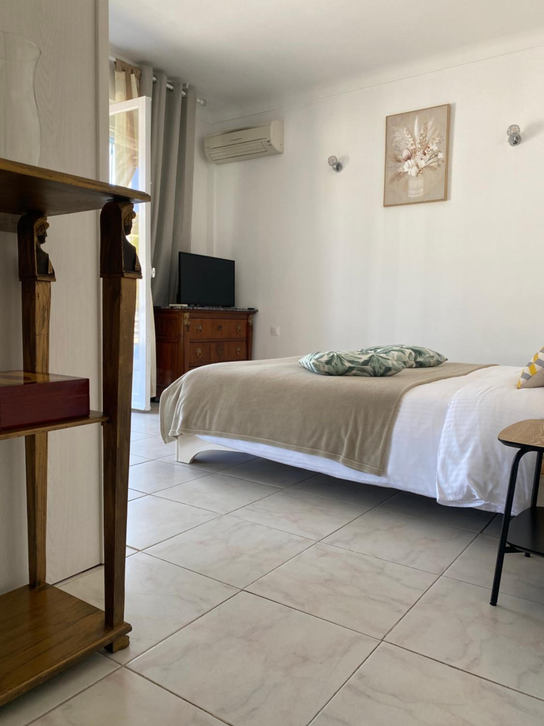 Charming apartment in the centre of Cannes