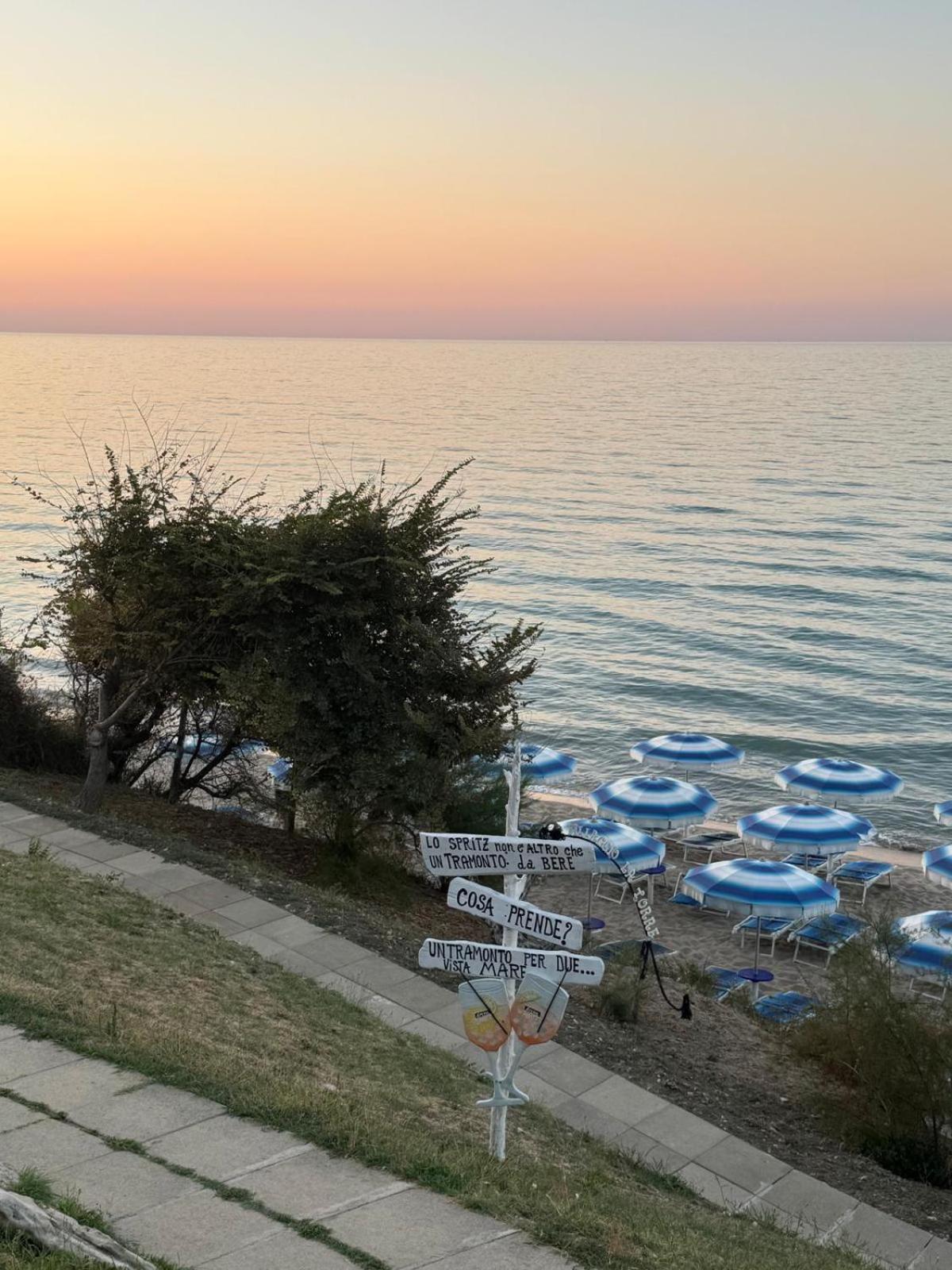Casa - Bungalow direttamente sul mare view 2