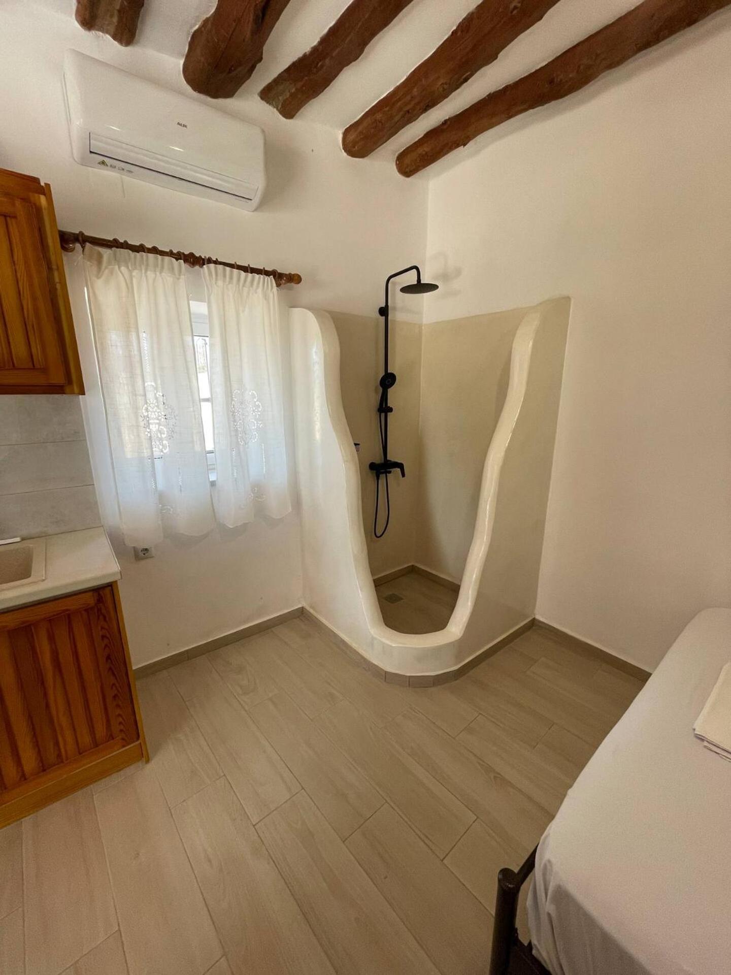 Aloni Farmhouse