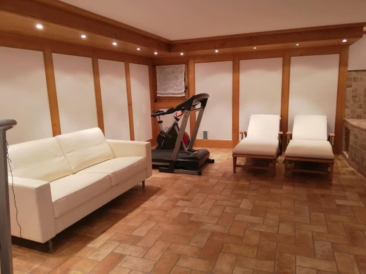 Spa Chalet in Ground Floor Cozy Duplex