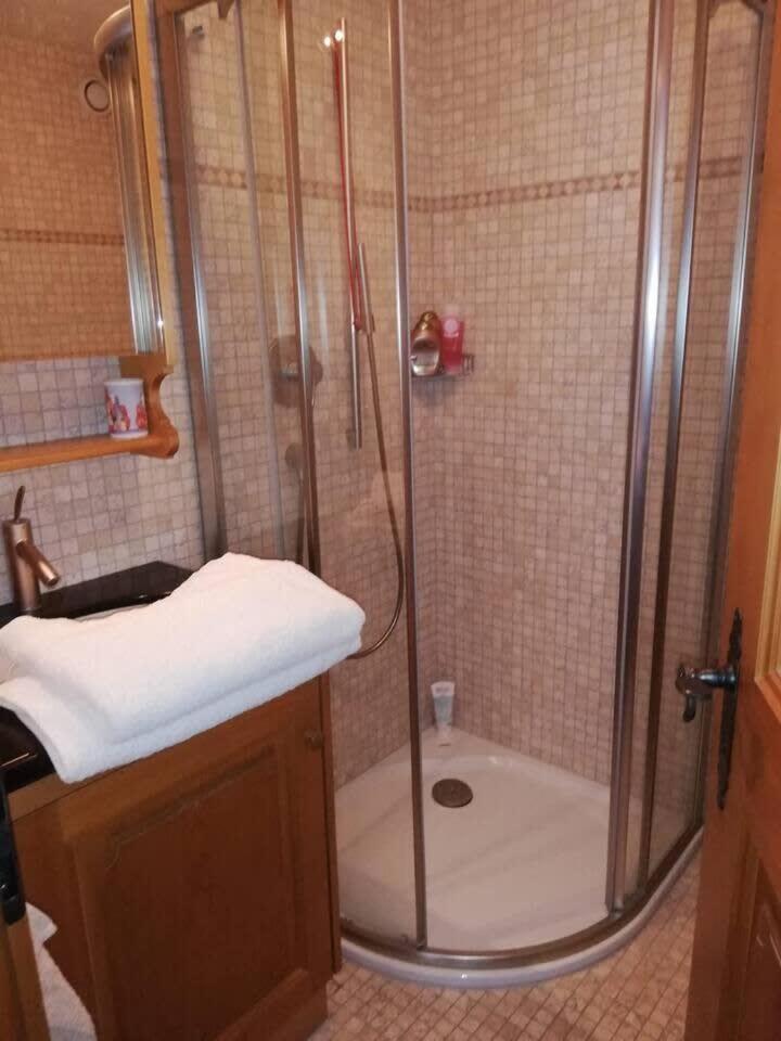 Spa Chalet in Ground Floor Cozy Duplex