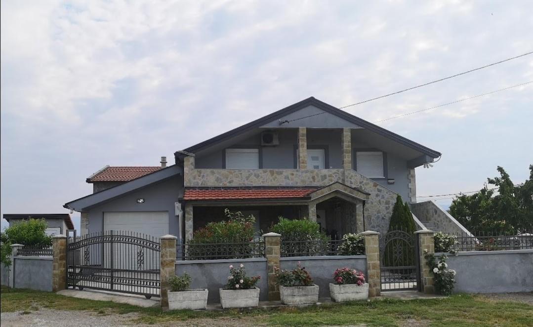 Apartman Aeroport Podgorica view 3