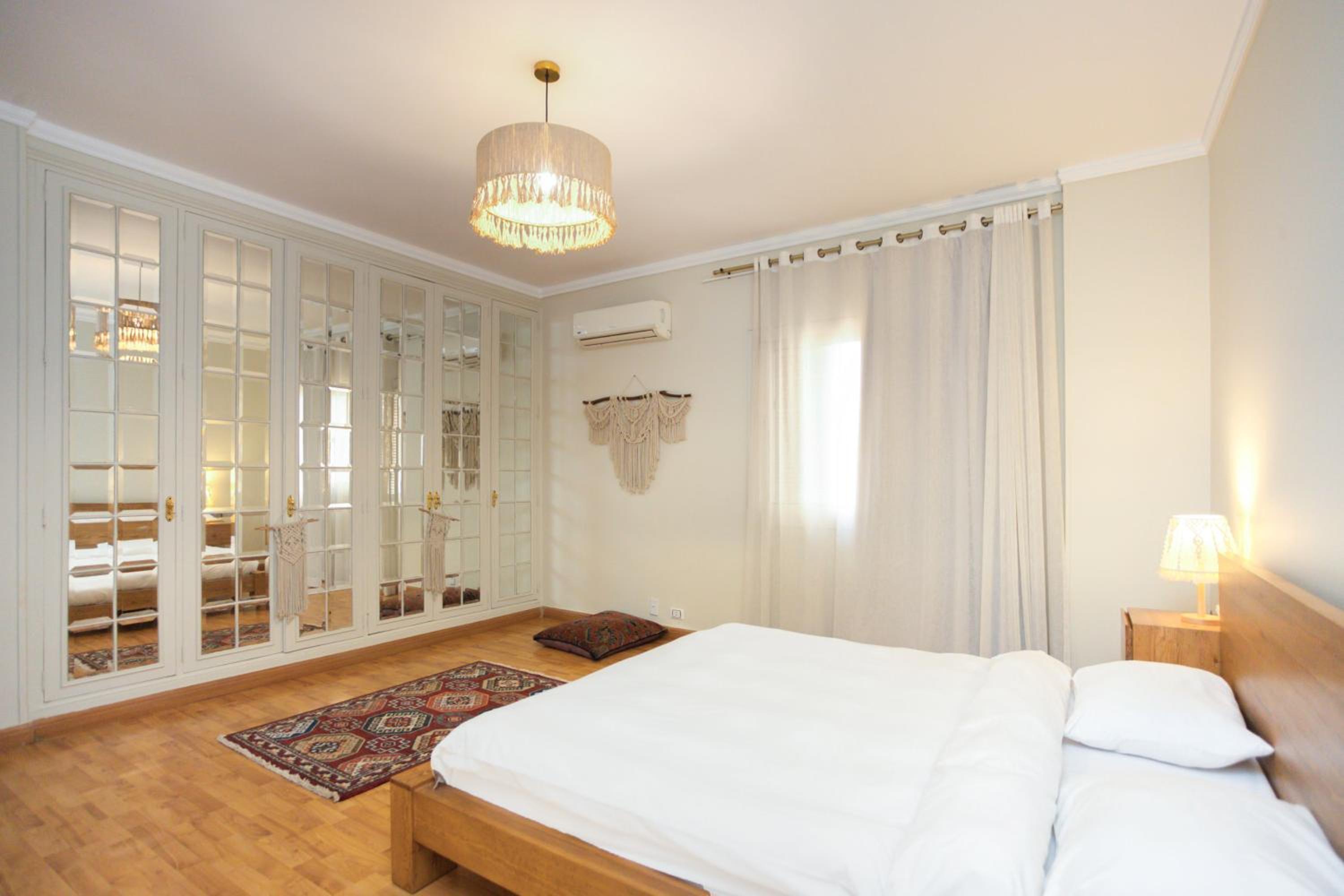 Central Apartment in Mohandseen