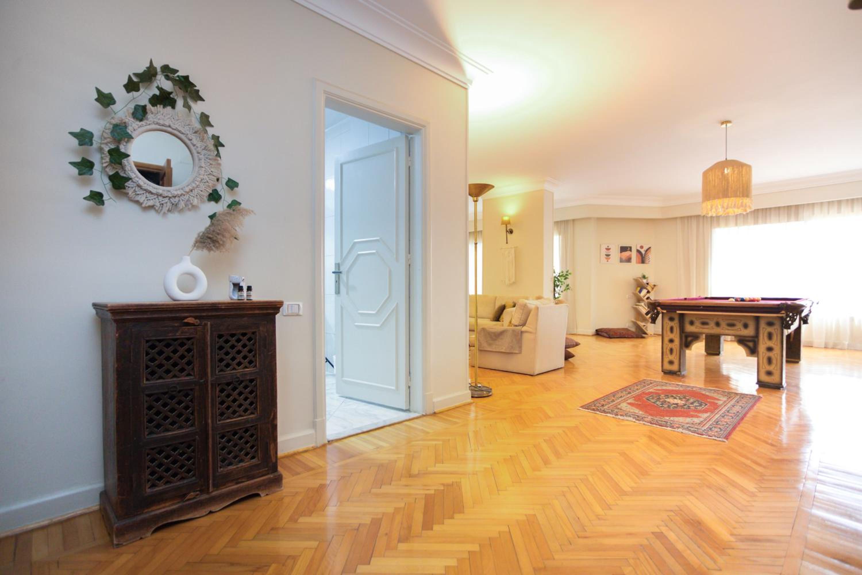 Central Apartment in Mohandseen