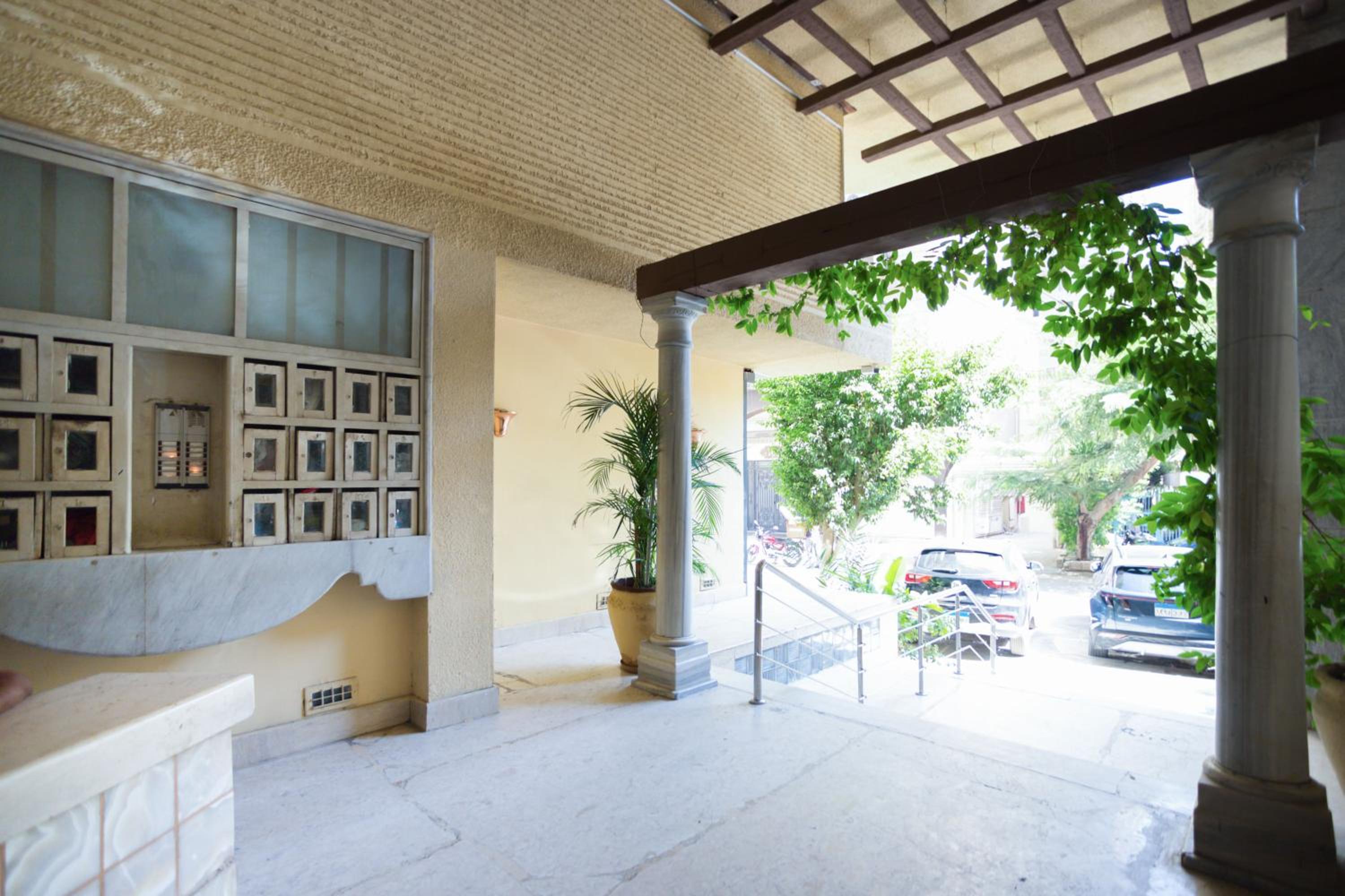 Central Apartment in Mohandseen