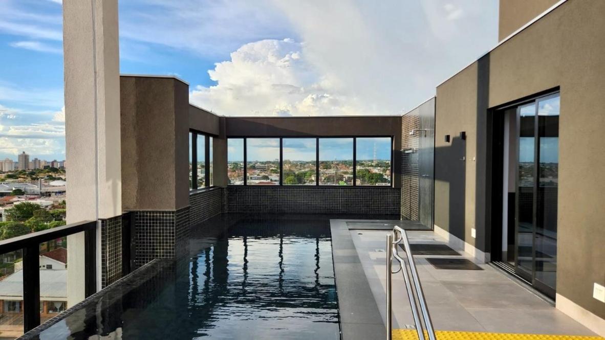 Flat de Luxo, Alto, Próximo ao Shopping