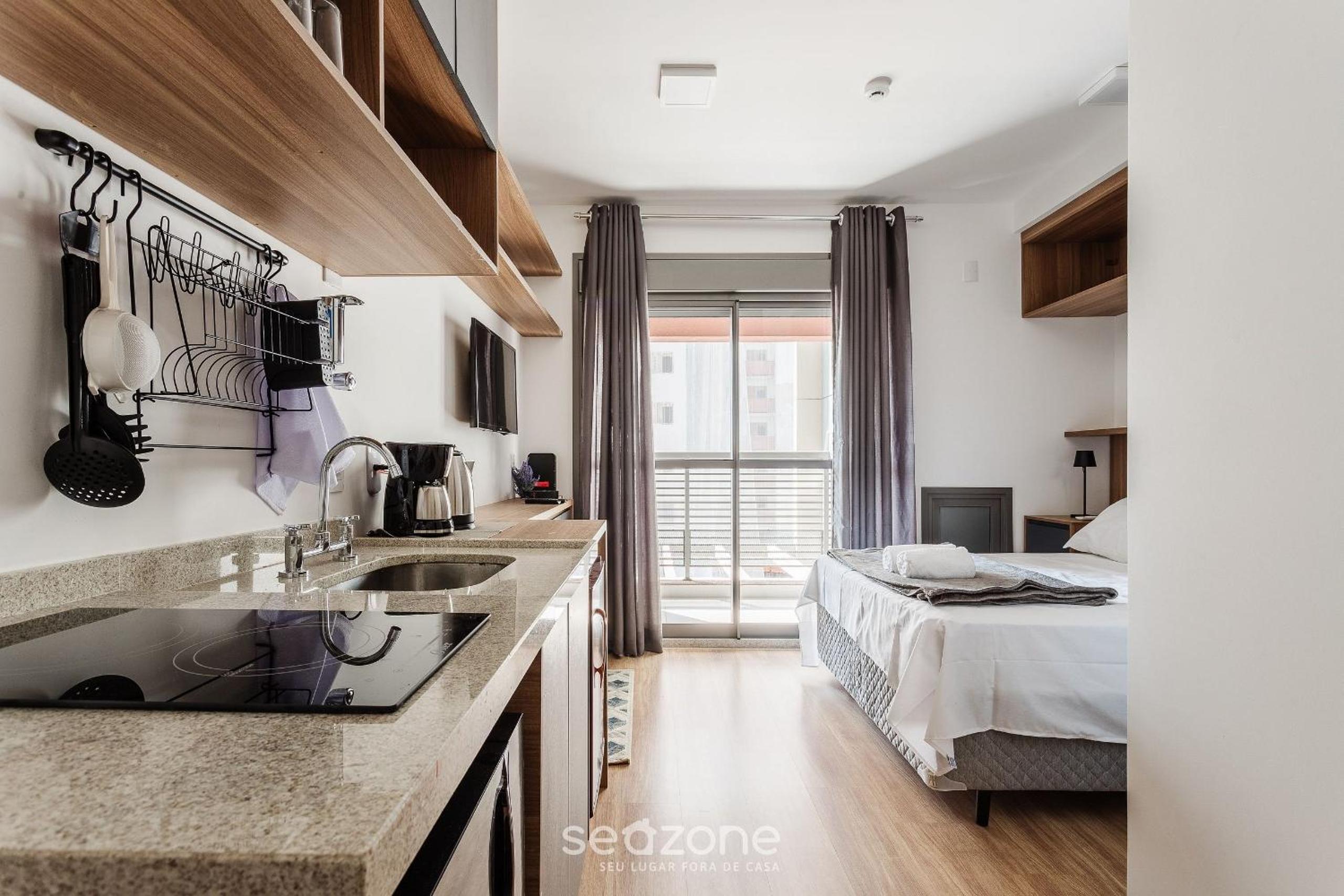 HMO - Estúdios completos em prédio c/ piscina