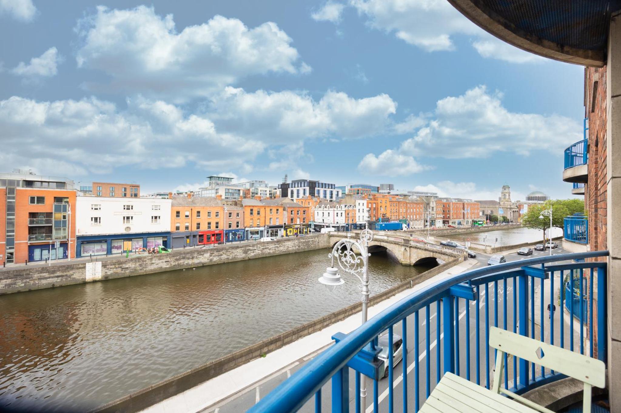 Cozy 2Bed Apartment in Dublin next to River Liffey