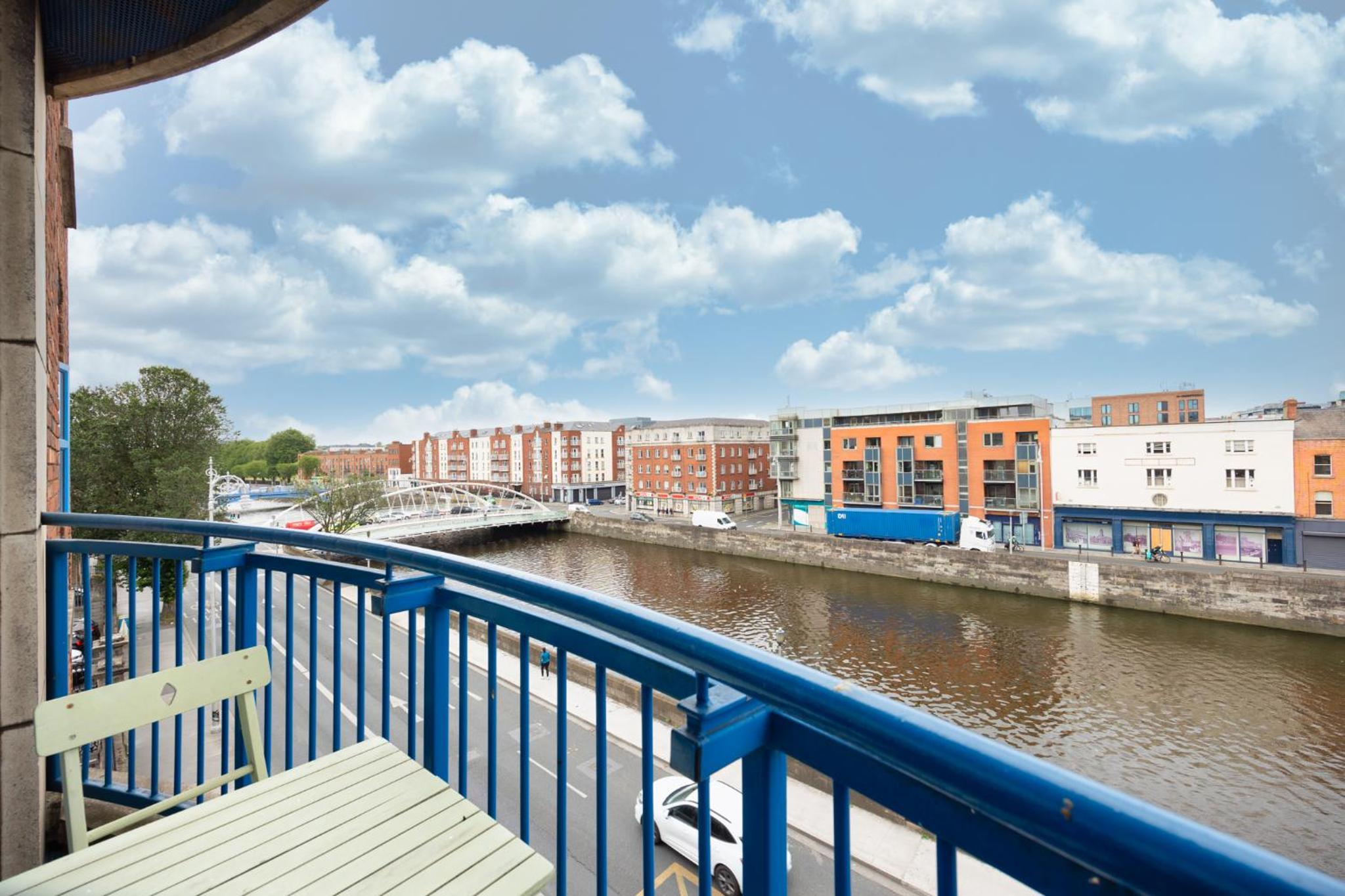 Cozy 2Bed Apartment in Dublin next to River Liffey
