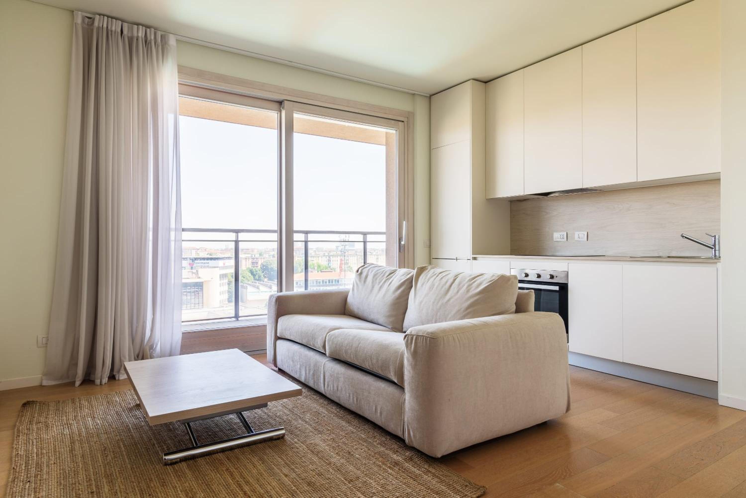 Luxury flat with pool gym spa parking - Unit9B