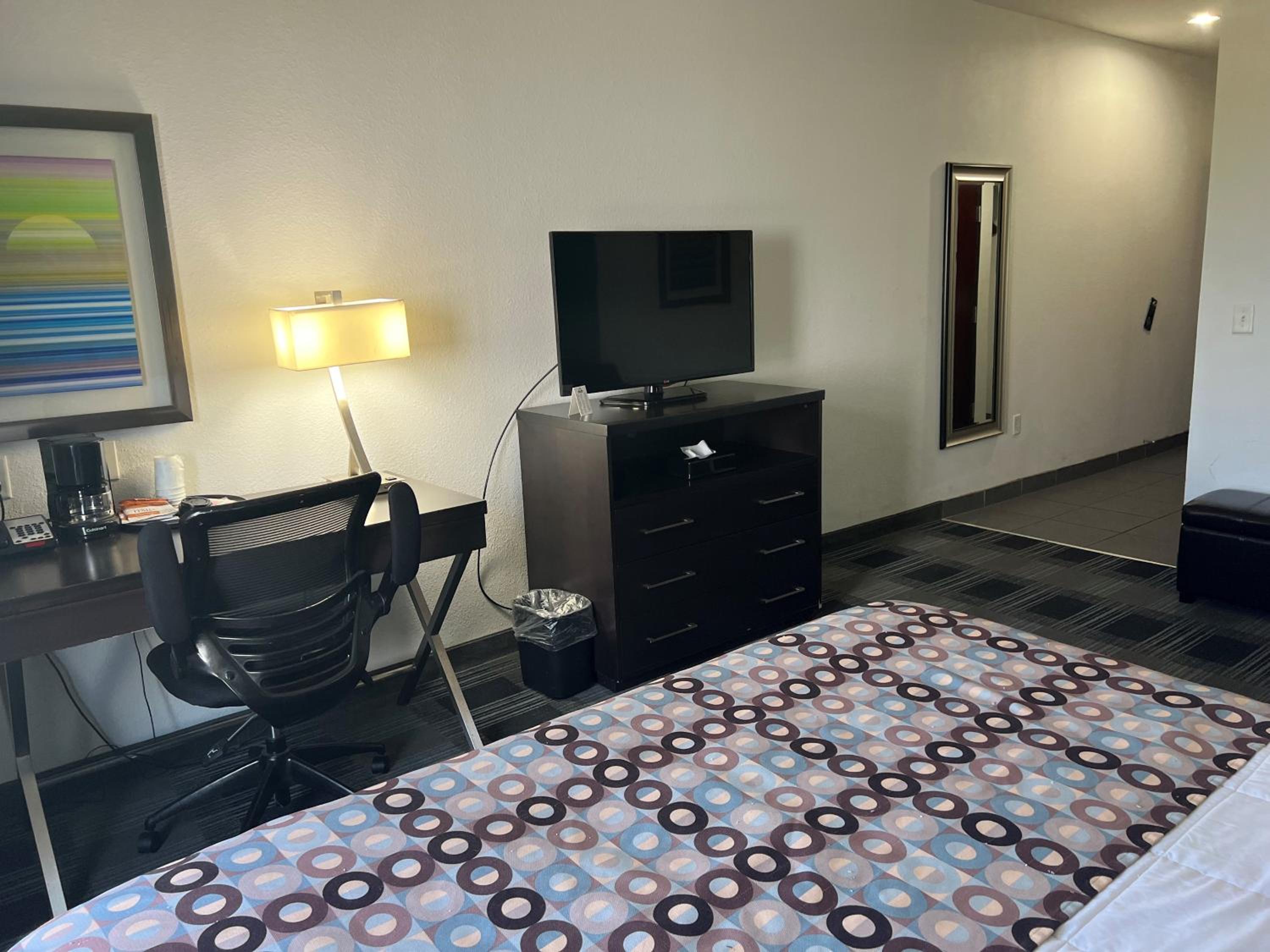 Days Inn by Wyndham Alva