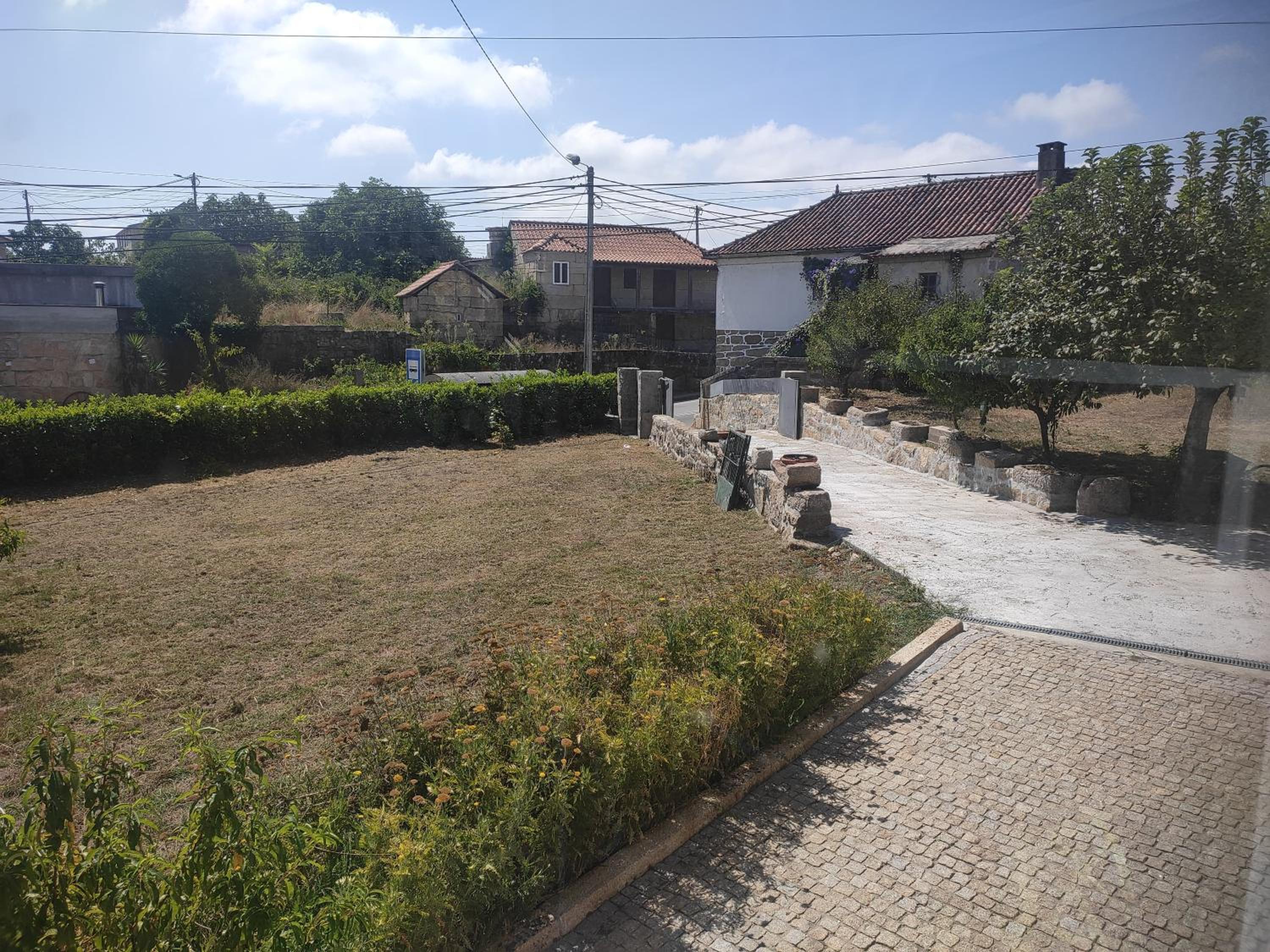 Photo 33