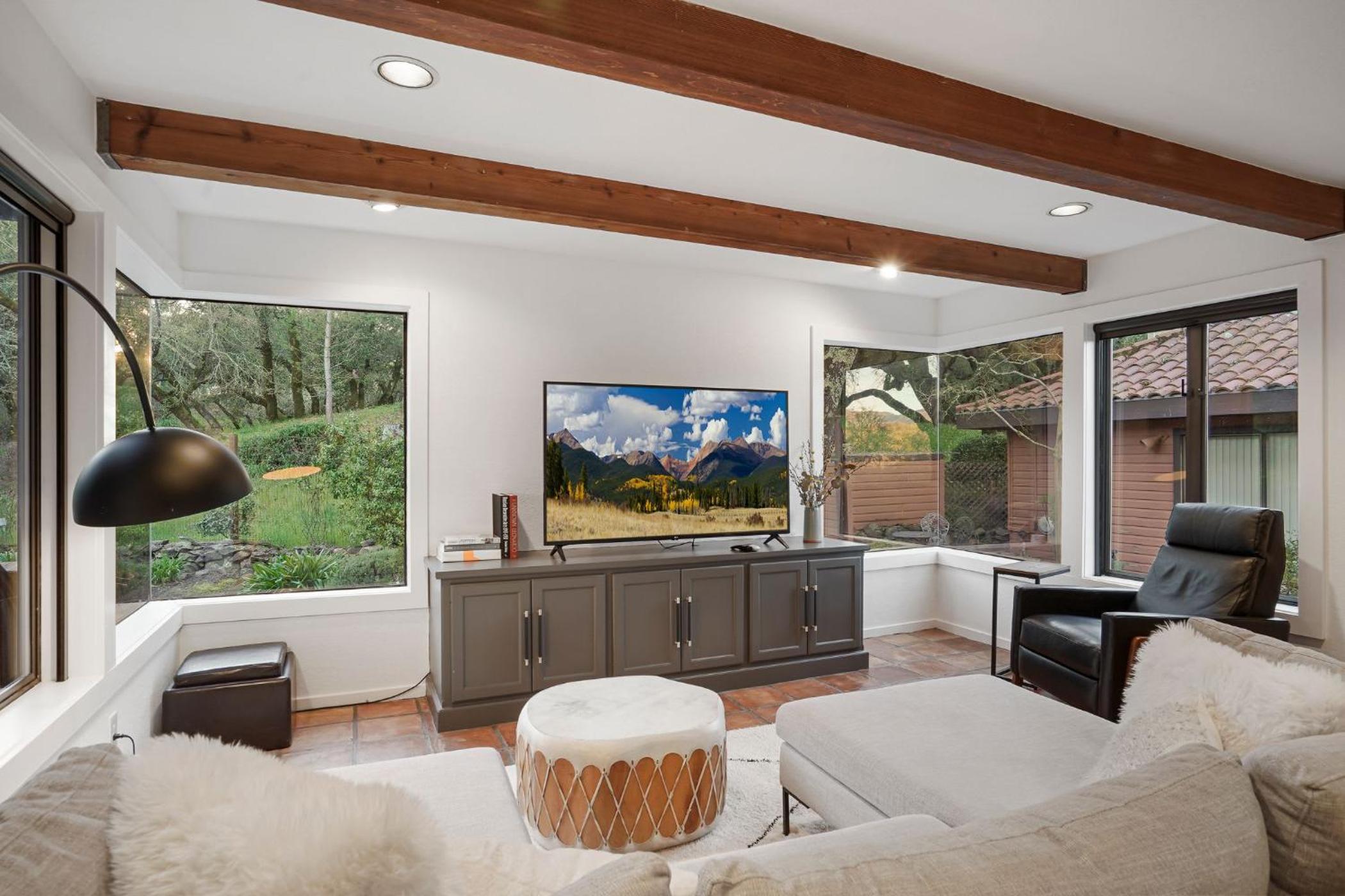 Tranquil Sonoma Retreat by Kohmsa Stays