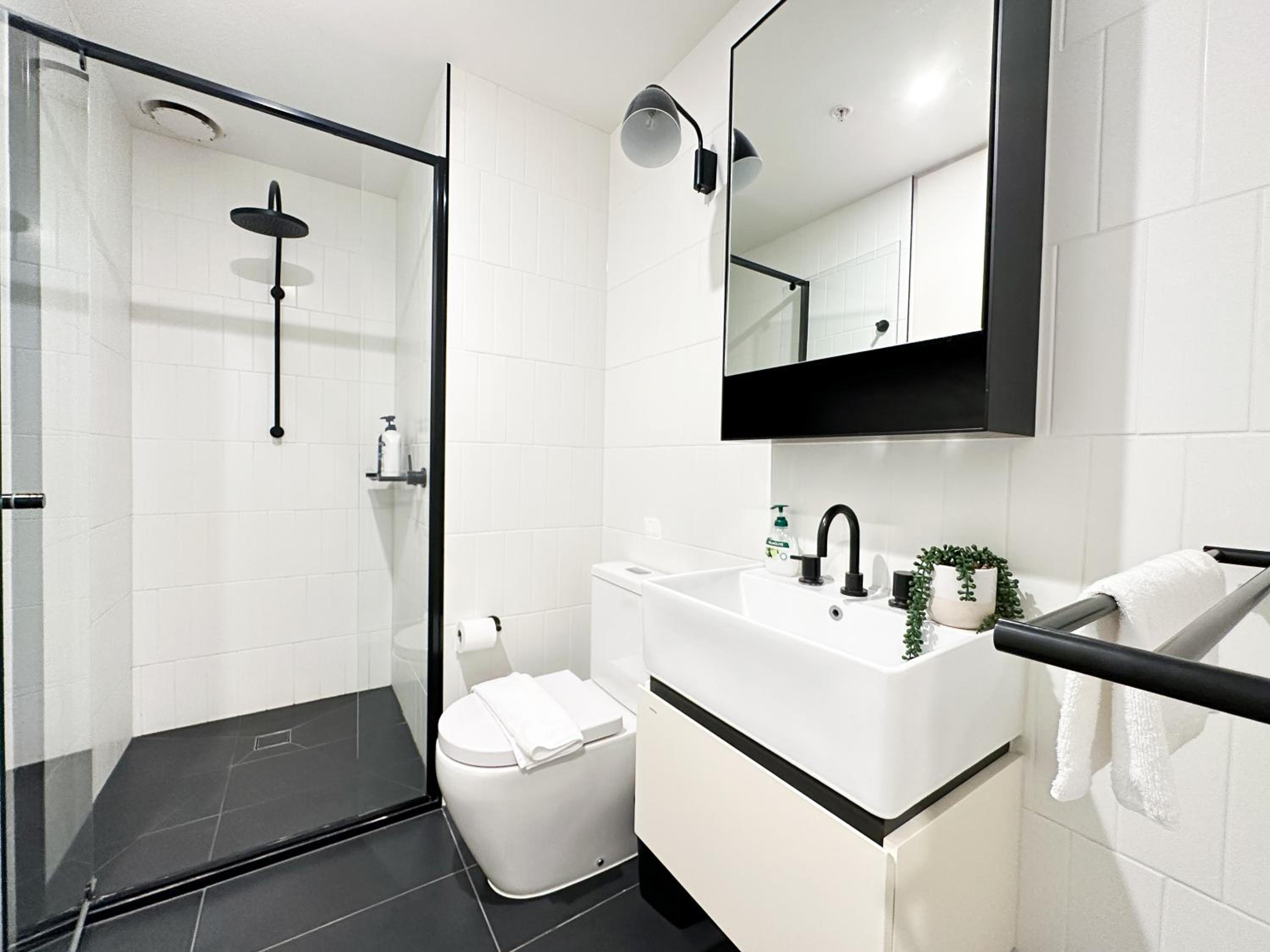 City Central 2BR Retreat on Chinatown Bourke Street
