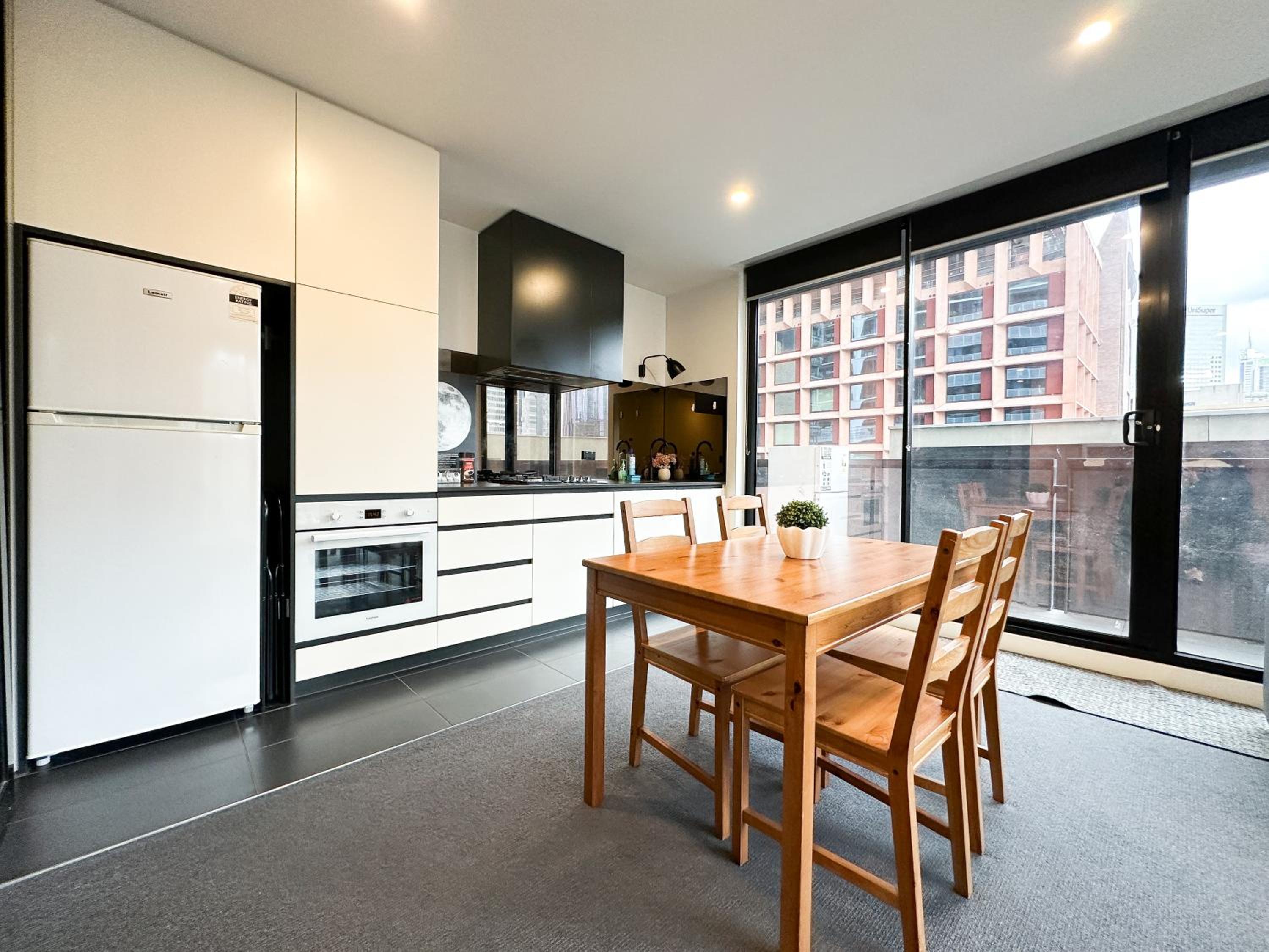 City Central 2BR Retreat on Chinatown Bourke Street