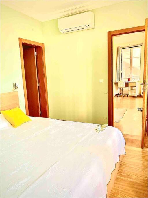 Charming Flat in Chiado-Lisbon view 5