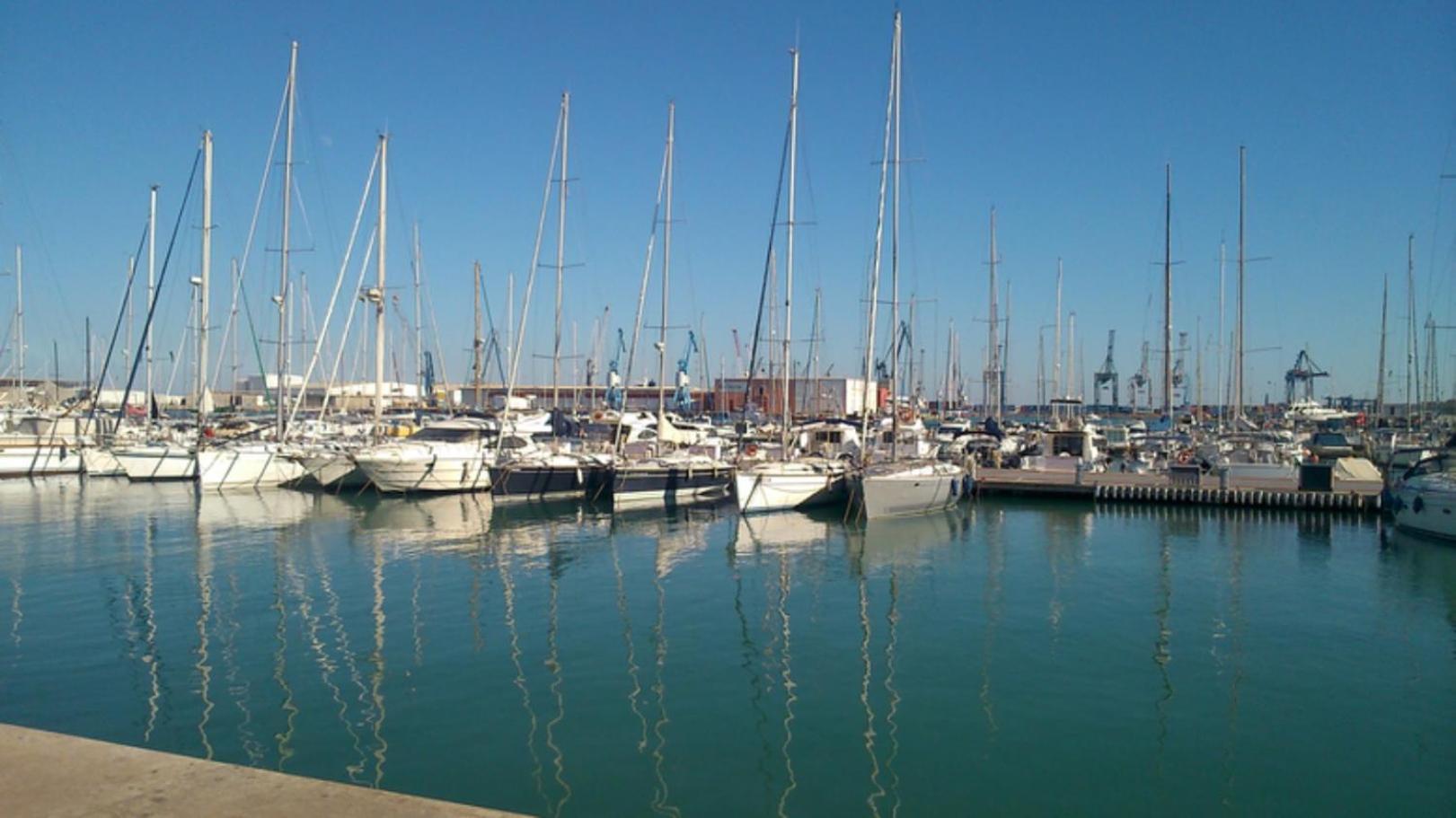 APARTAMENTO TURISTICO ELCANO