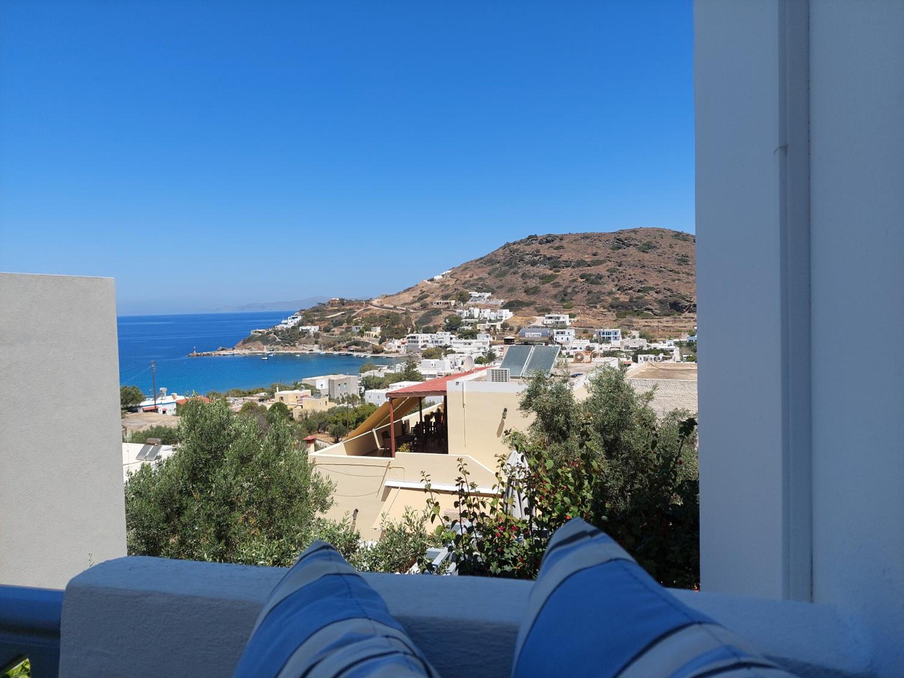 Kini Bay