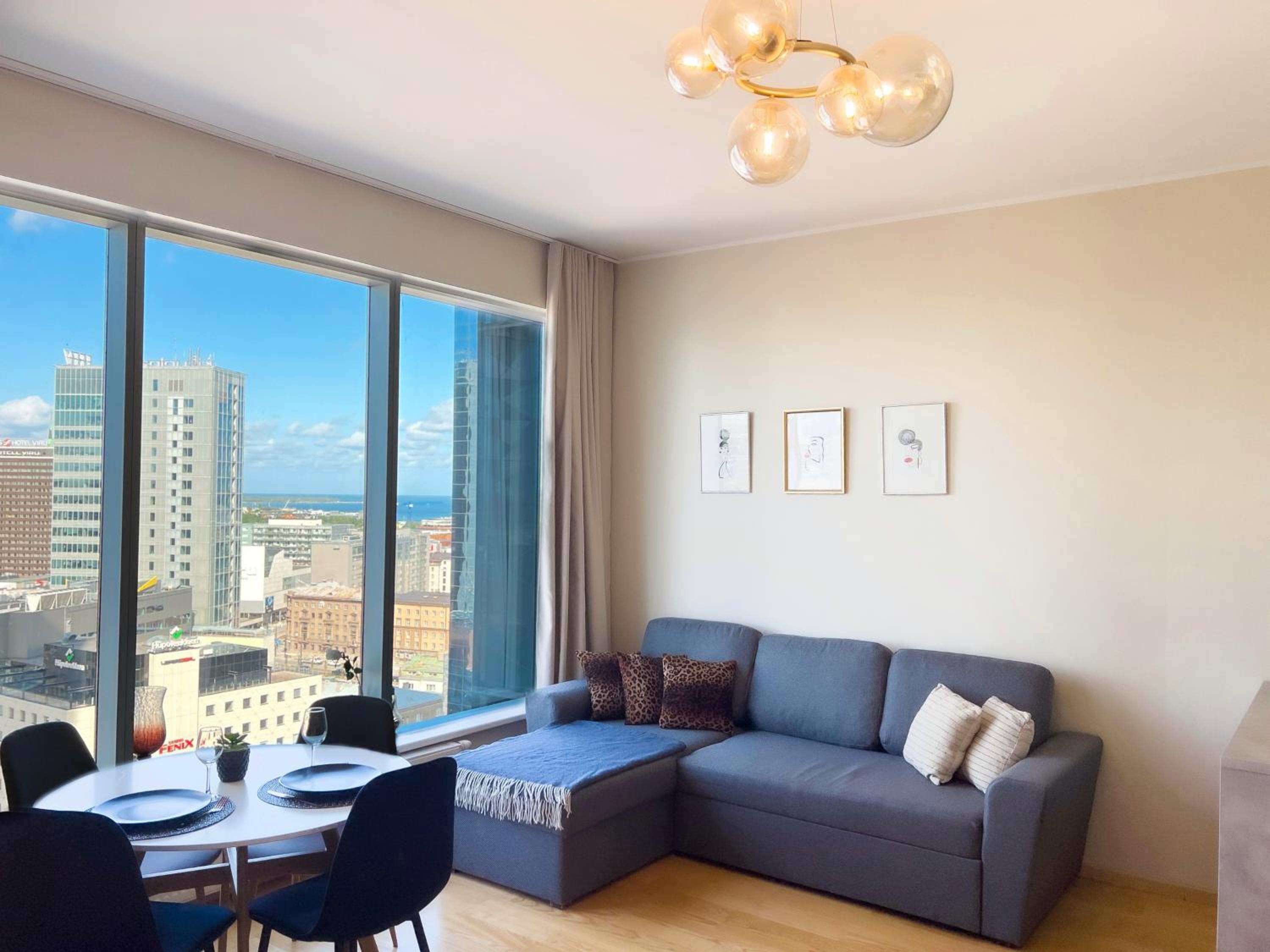 High-Rise Amazing View Apartment 13F view 4