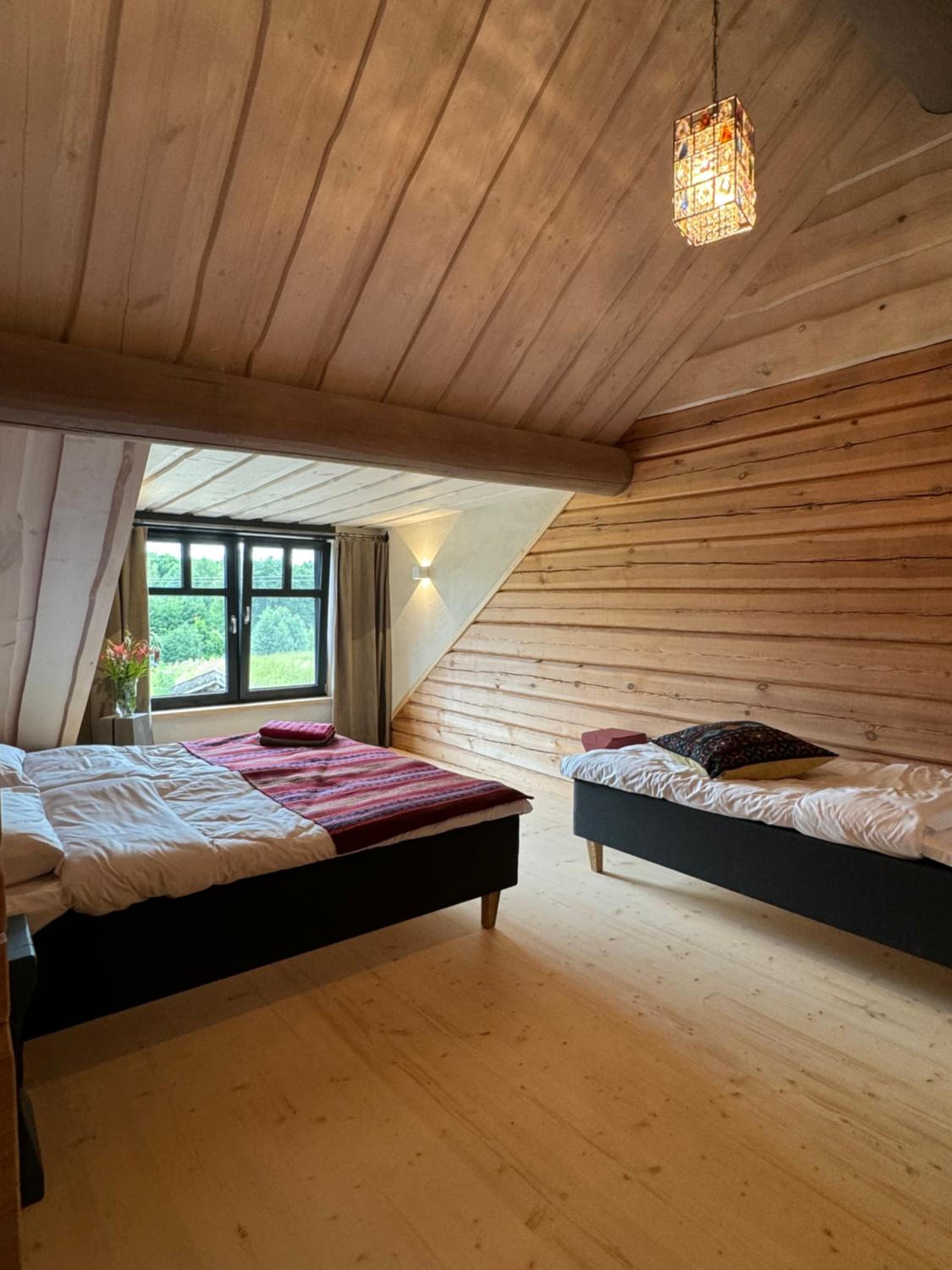Ülase Riverside Lodge Sleeps 20 and Optional Smoke Sauna