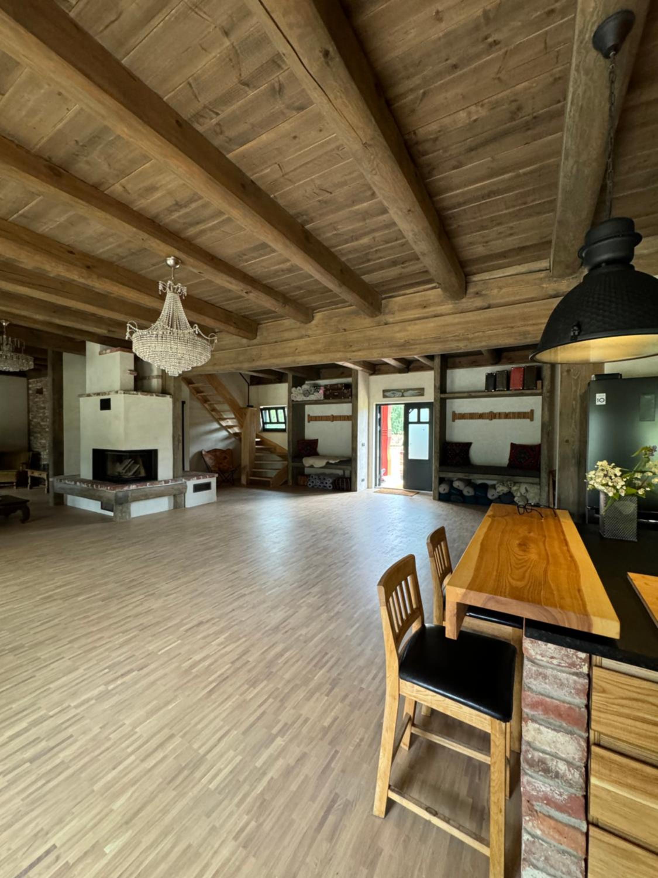 Ülase Riverside Lodge Sleeps 20 and Optional Smoke Sauna