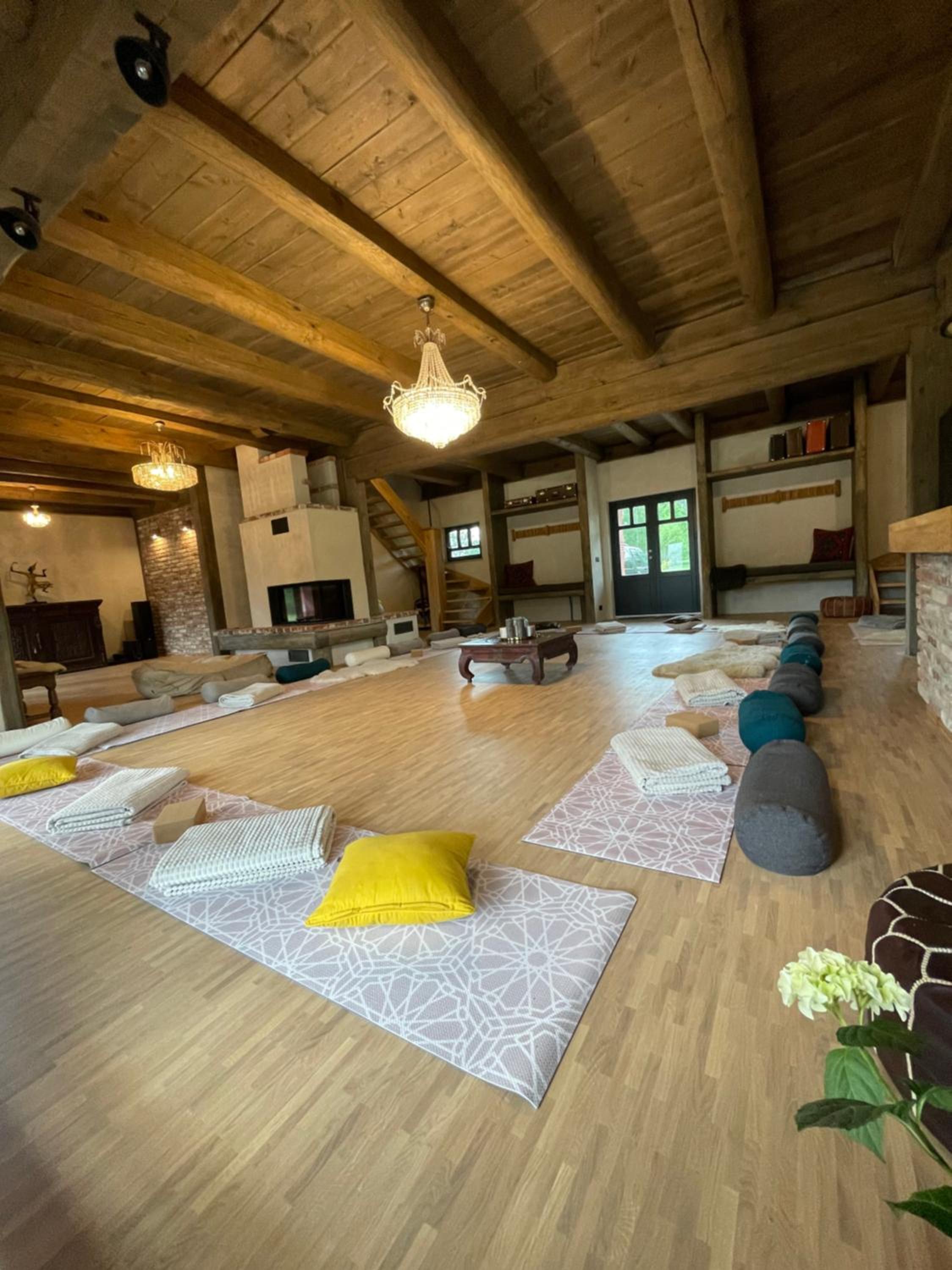 Ülase Riverside Lodge Sleeps 20 and Optional Smoke Sauna