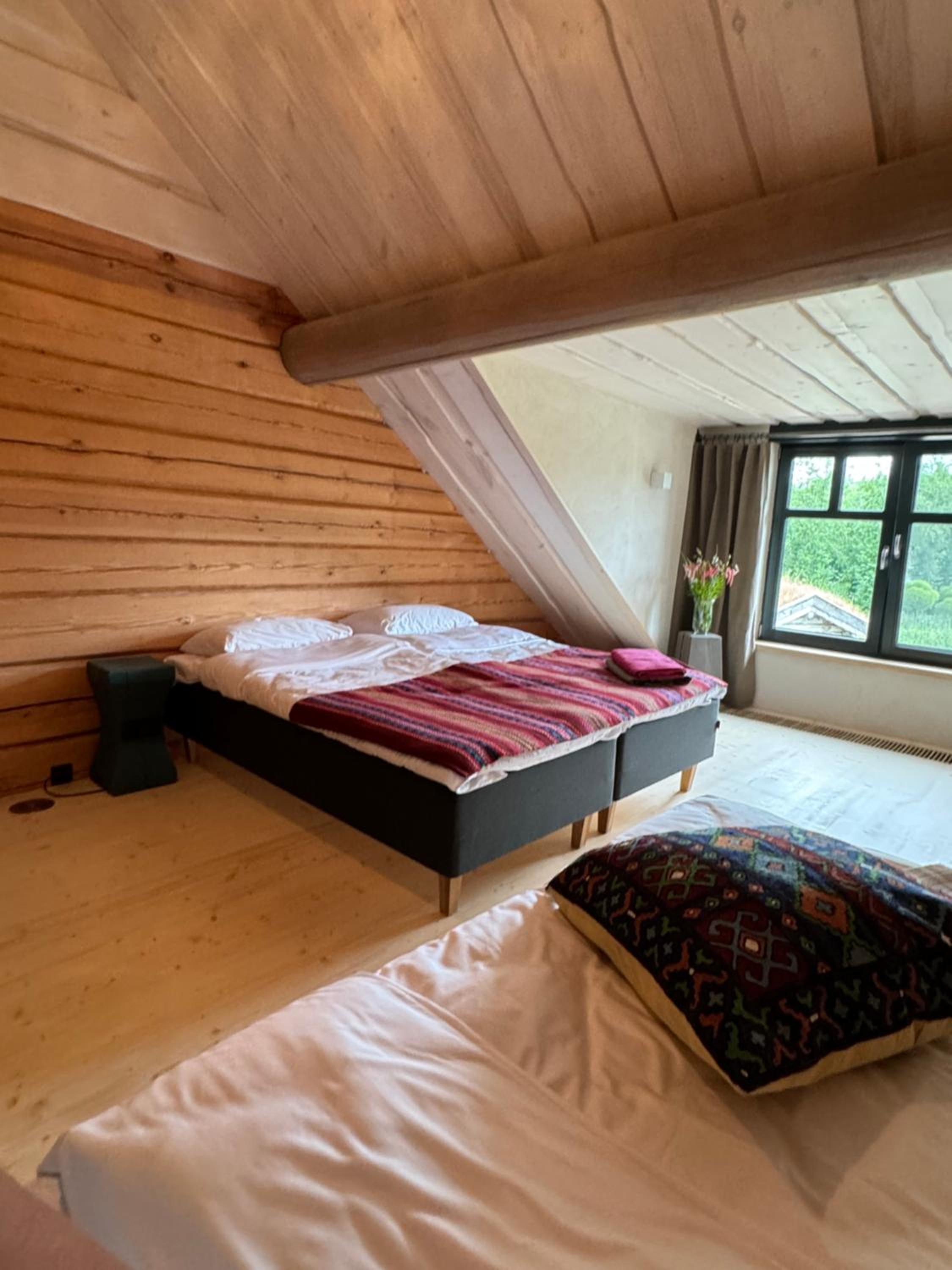 Ülase Riverside Lodge Sleeps 20 and Optional Smoke Sauna