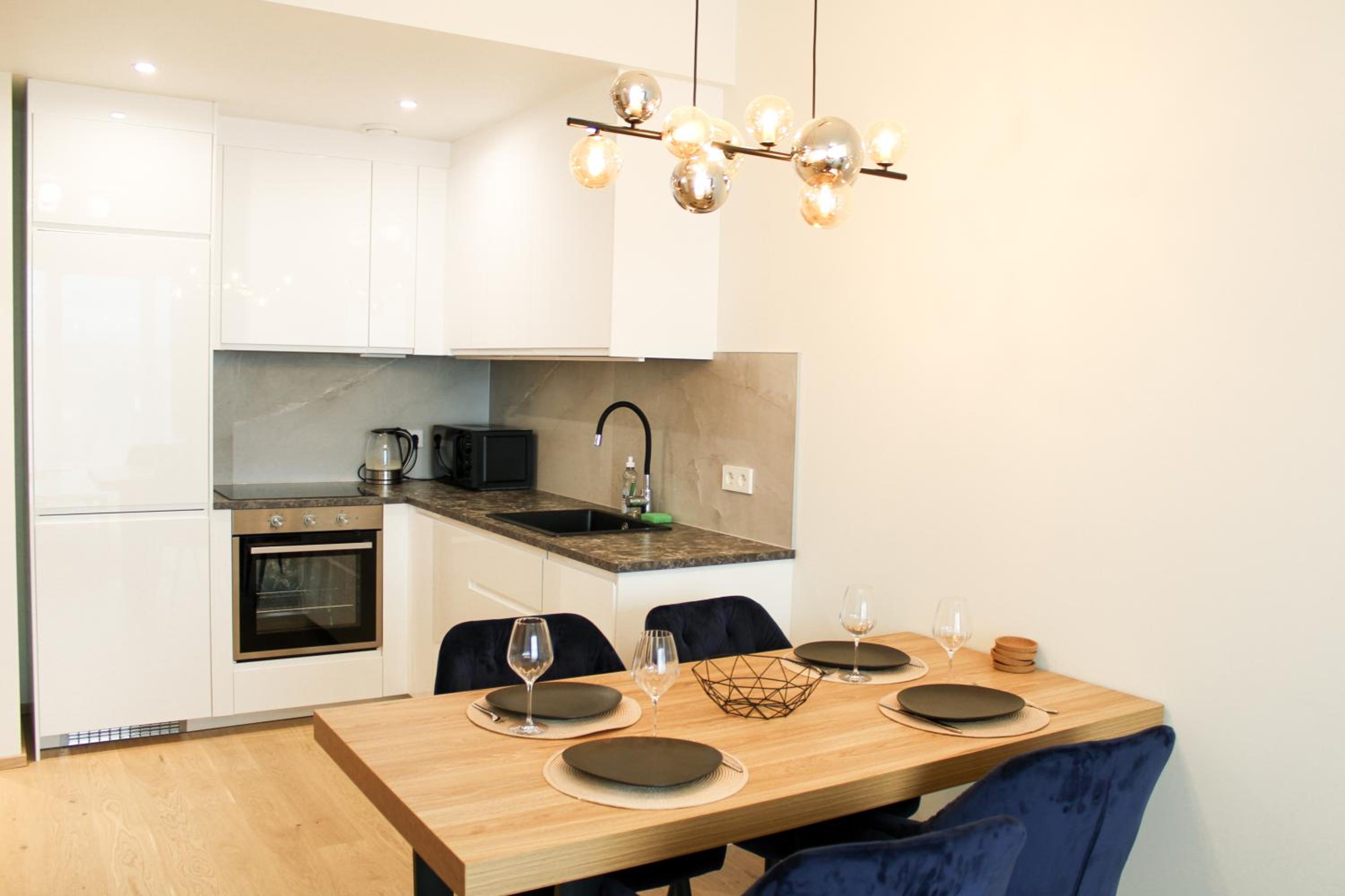 SkyResidence Luxury Apartment With City & Garden View view 5
