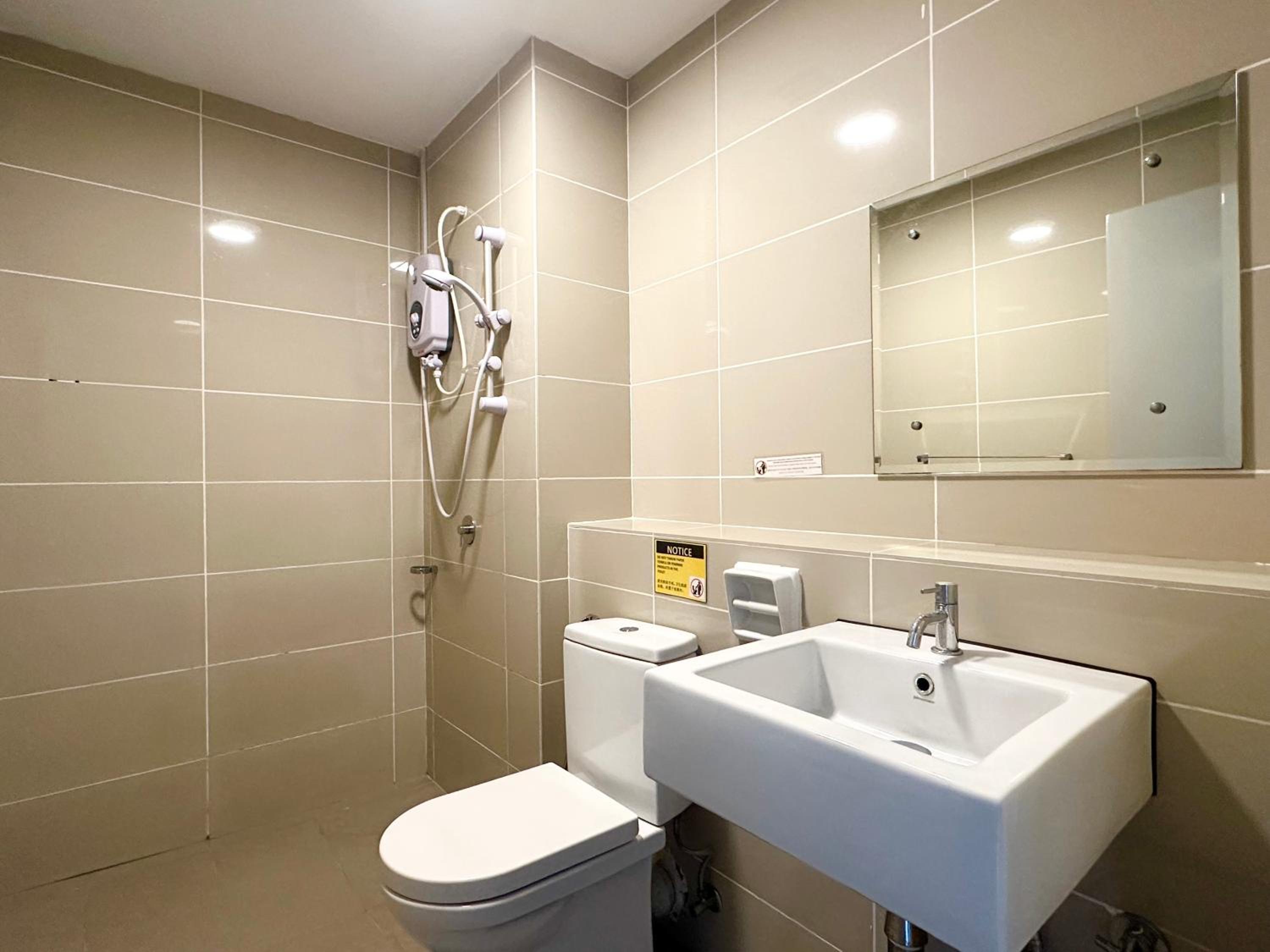 LL Premier Suites Sutera Avenue City Centre photo 3