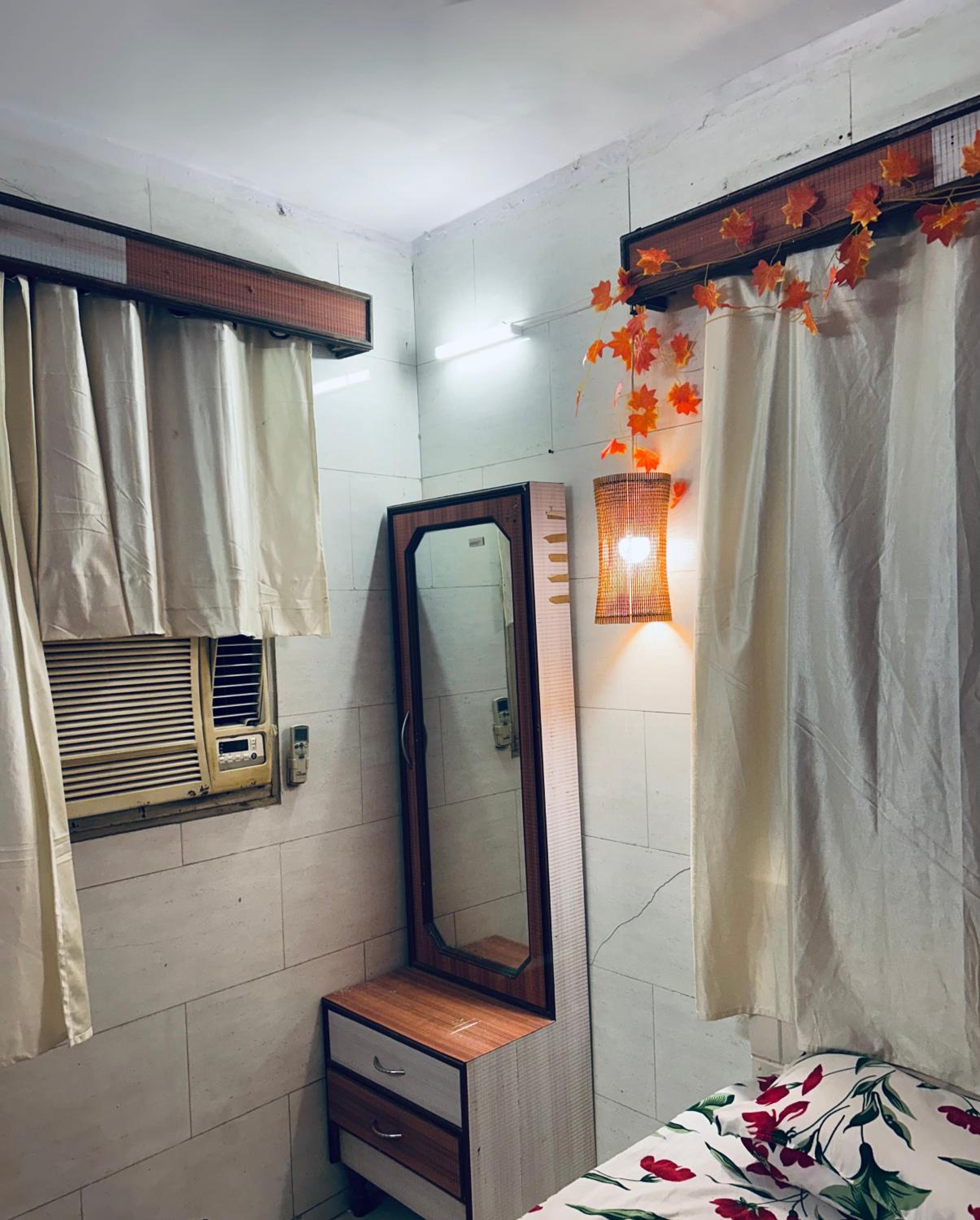 Room by the sea — Mumbai
