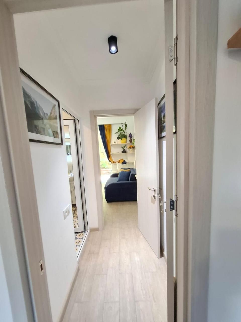 Style Apartment with Courtyard