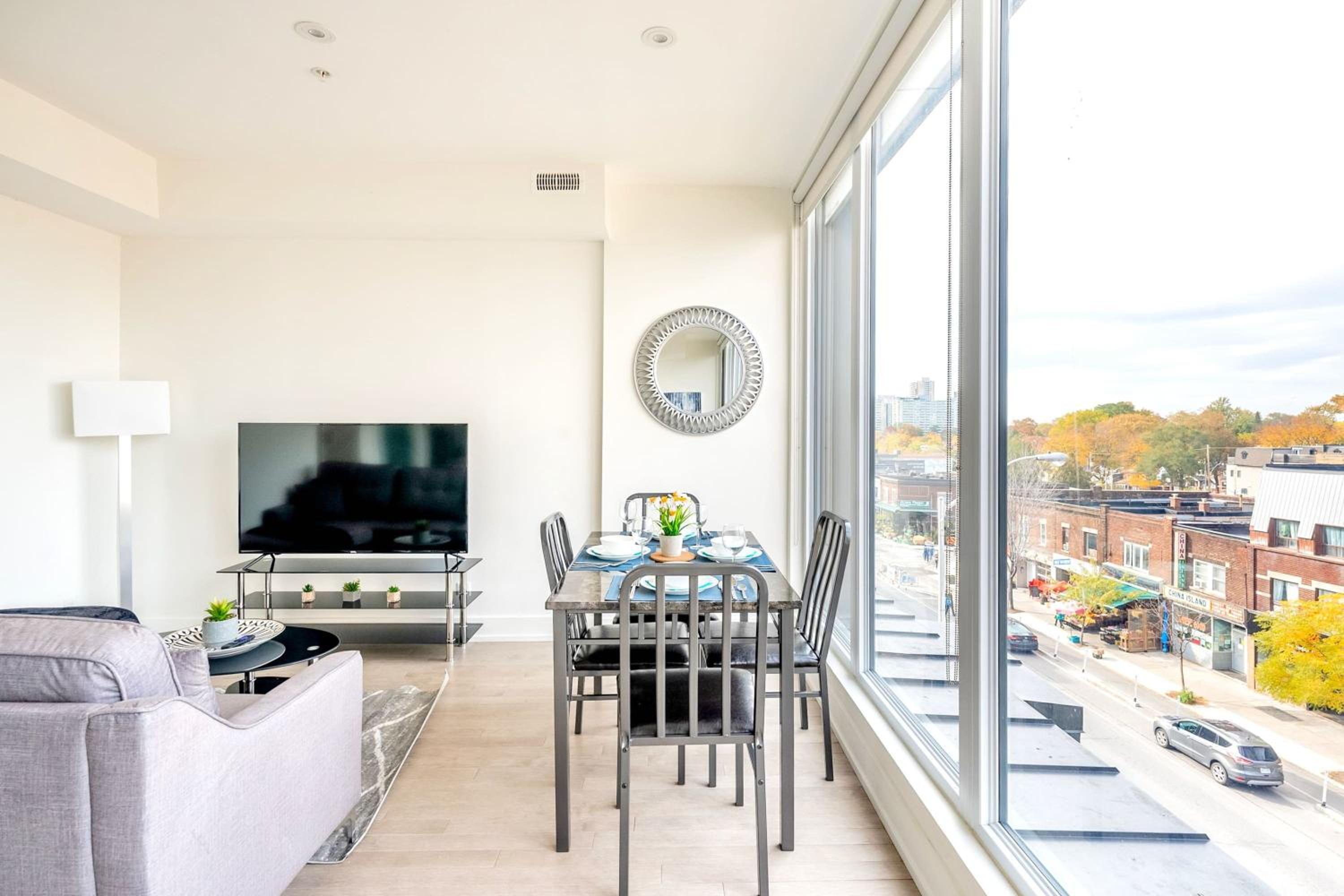 Chic 3-bedroom condo near High Park