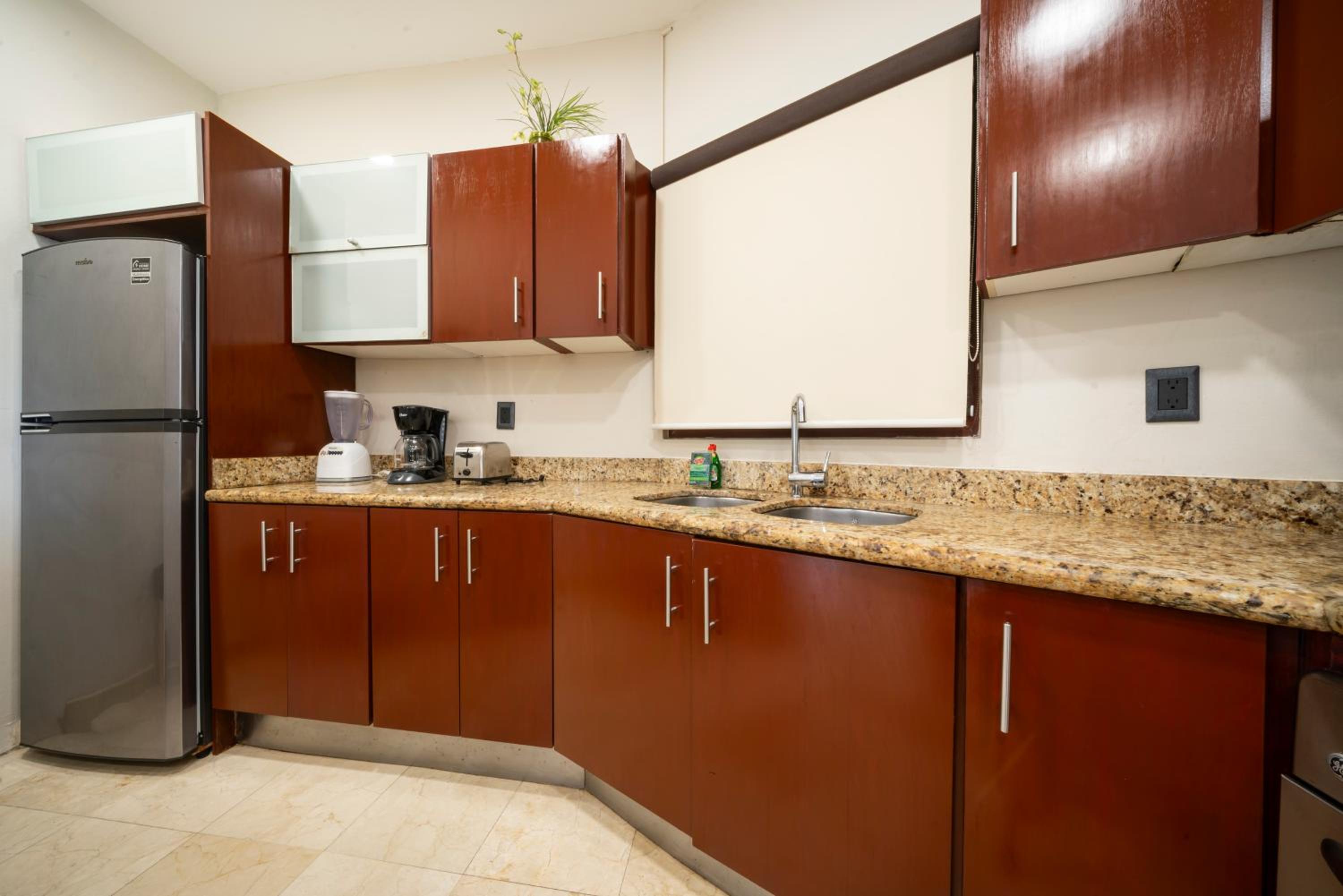 Condo Surf 408 - Beachfront Stunning Ocean View Penthouse - at El Faro condo