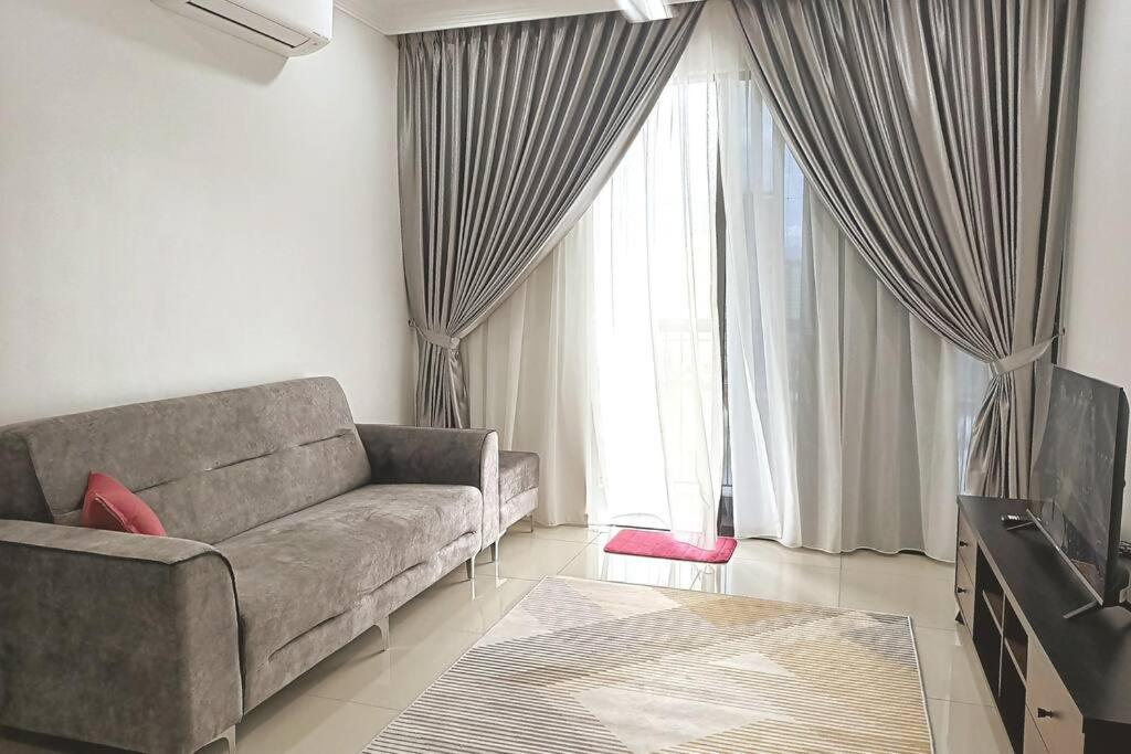 Residensi Rampai 2 - lake view in setapak