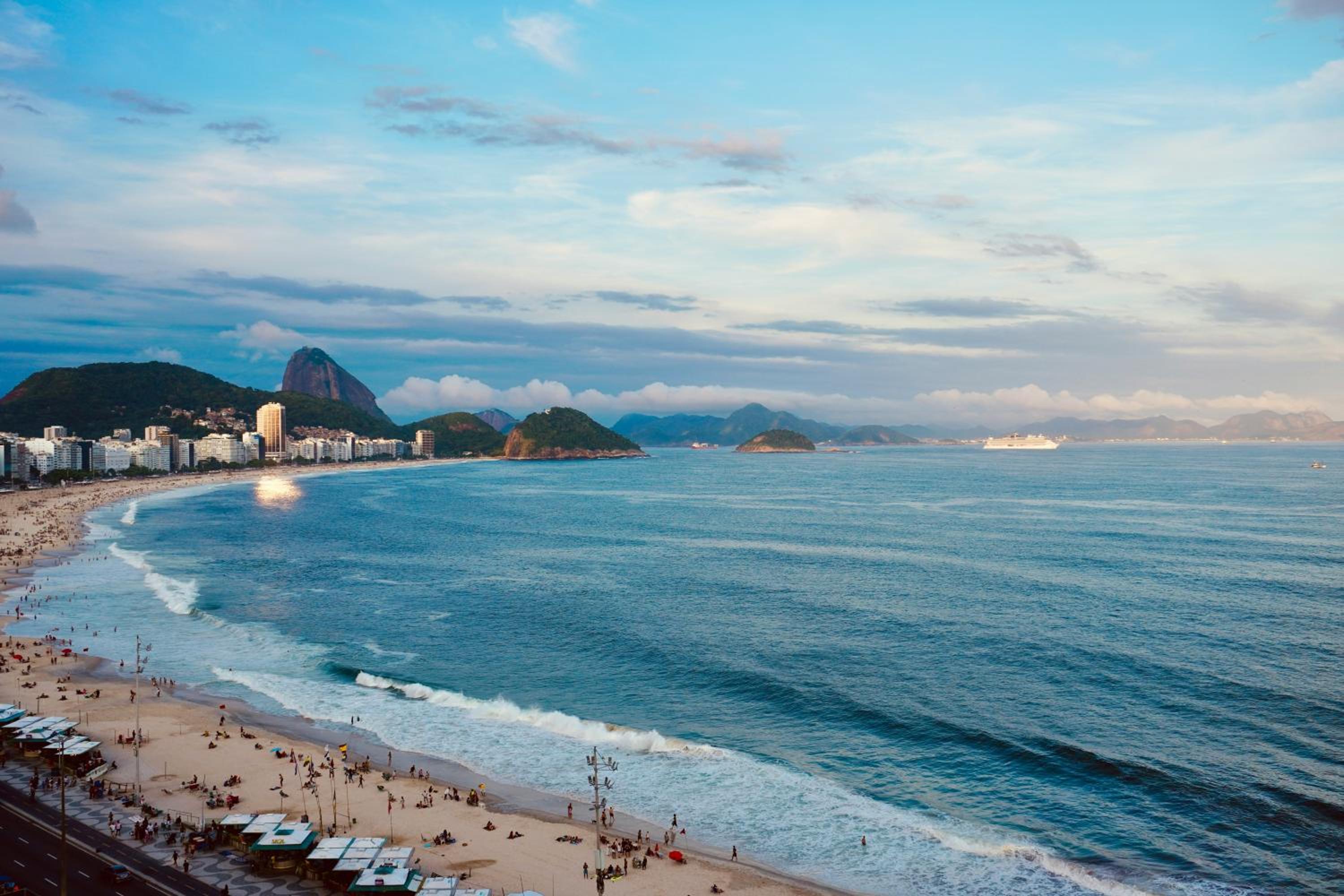 Flat - Melhor localização em Copacabana com vista para o Cristo e Estacionamento