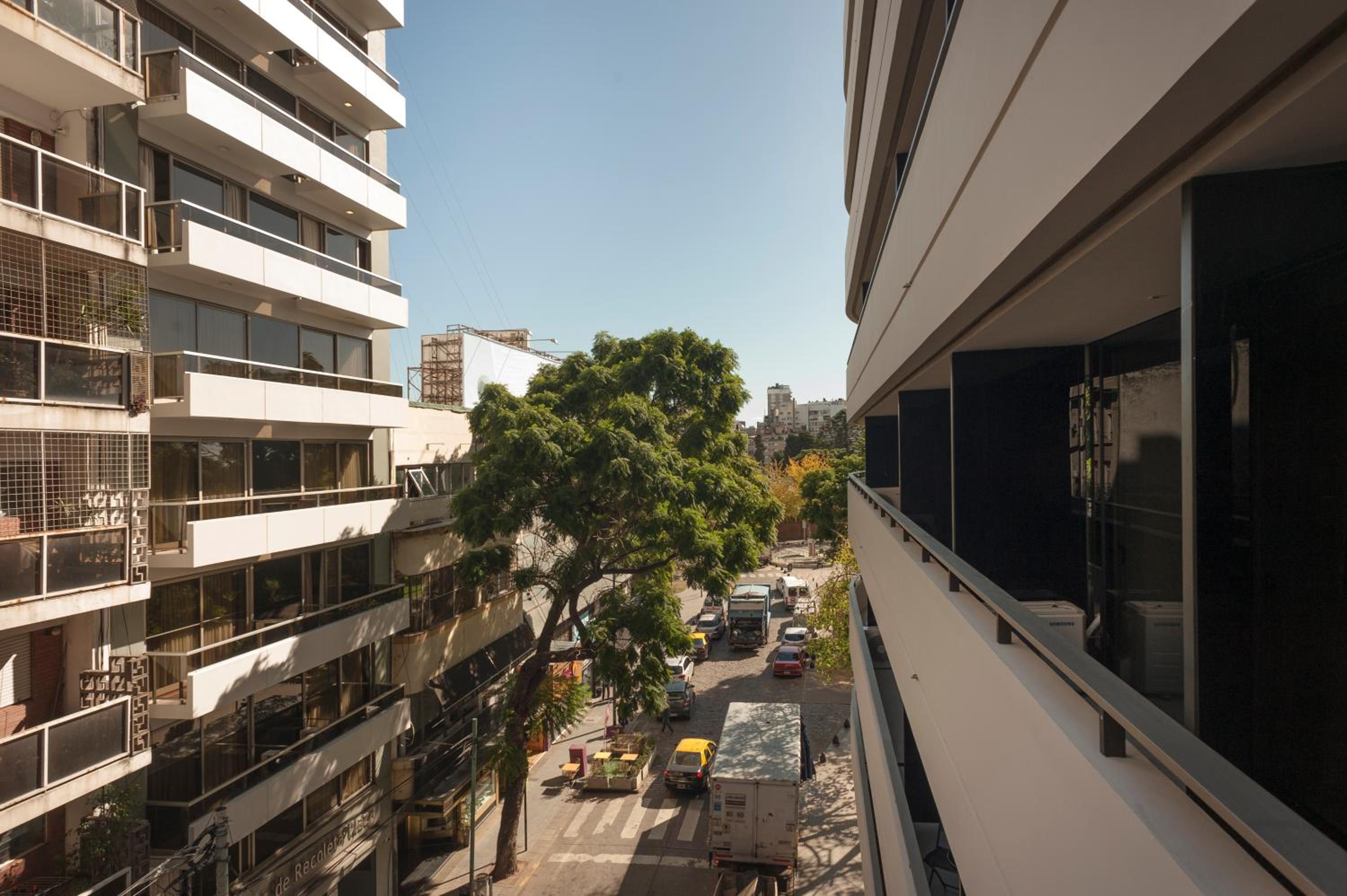 Estupendo Depto Lujo Deco Recoleta Armani powered by Argenhost D417