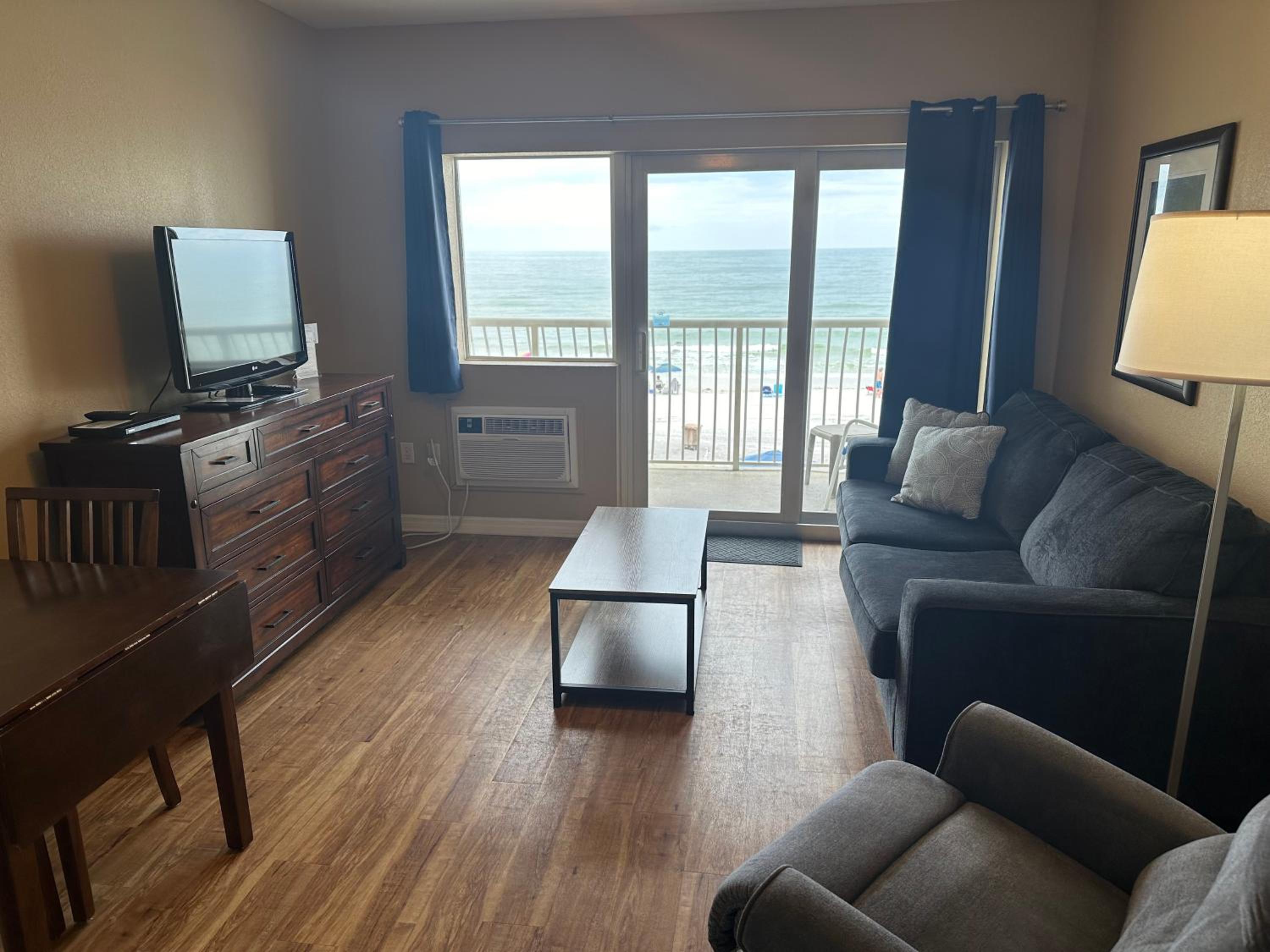 Shoreline Island Resort - Exclusively Adult view 4