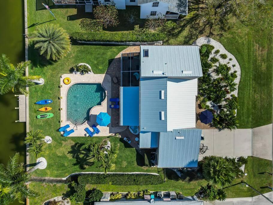 Cape Lake House Lake Front
