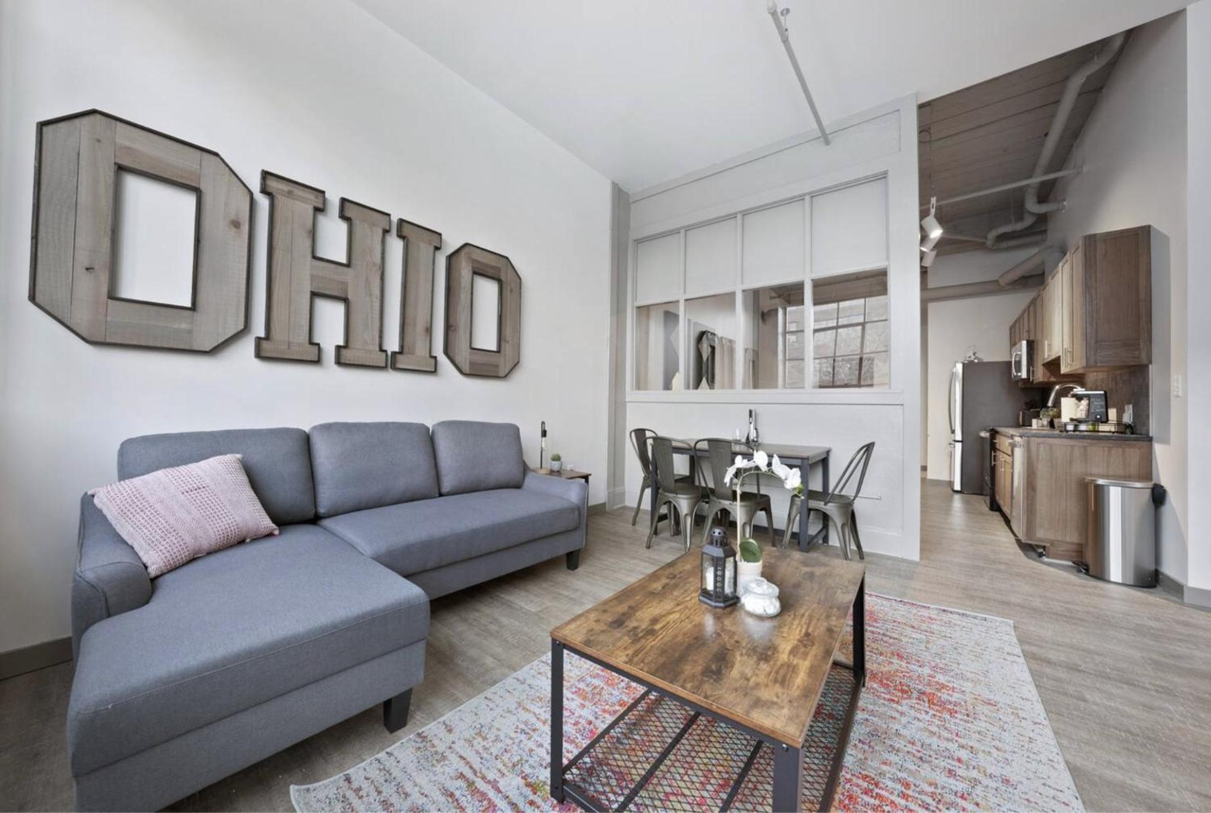 2125 Superior Living