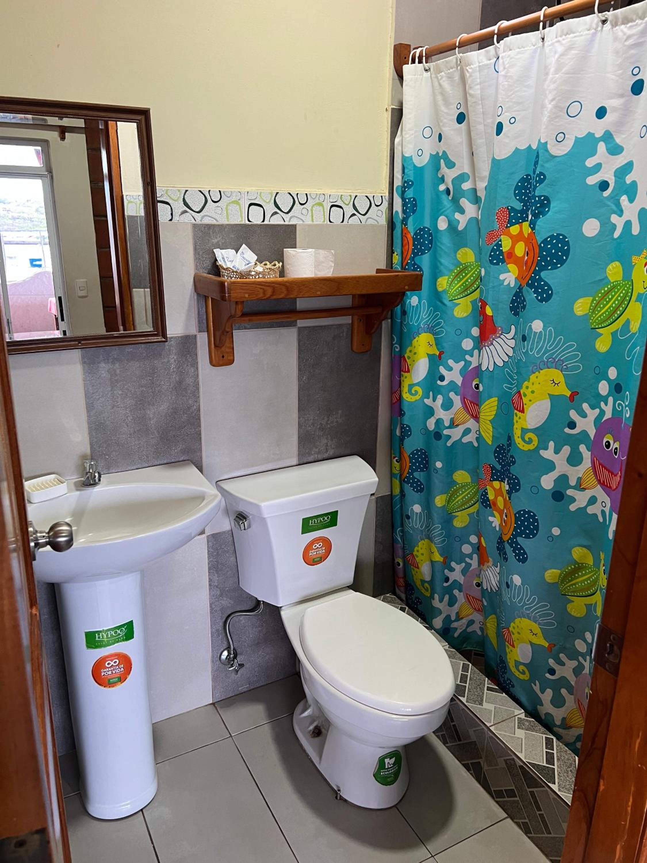 Hostal Cattleya view 4