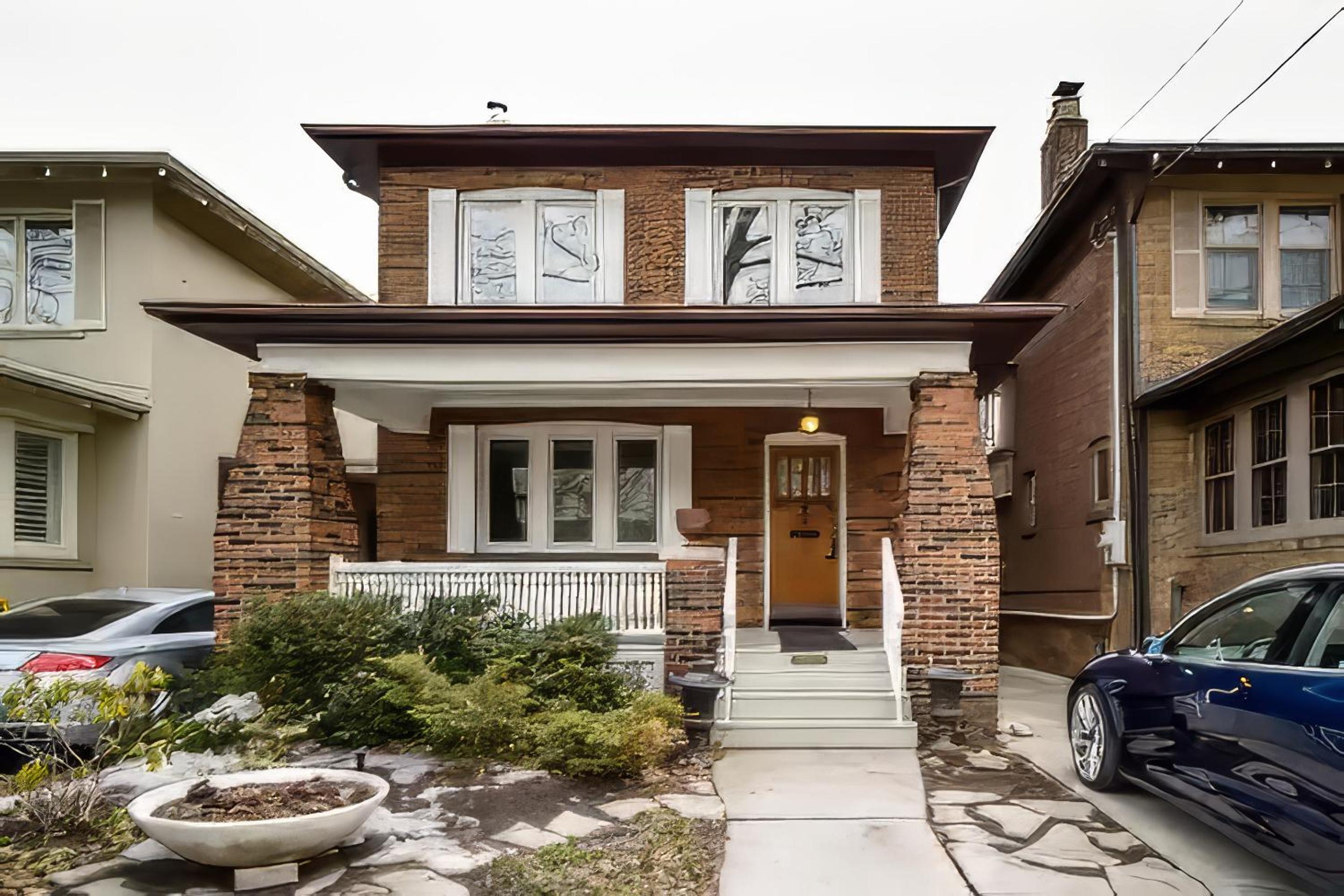Double bedroom on up or 3 bedrooms in basement near Eglinton subway station