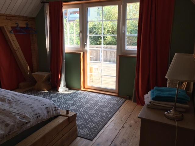 Farbige Wohnung Zentral