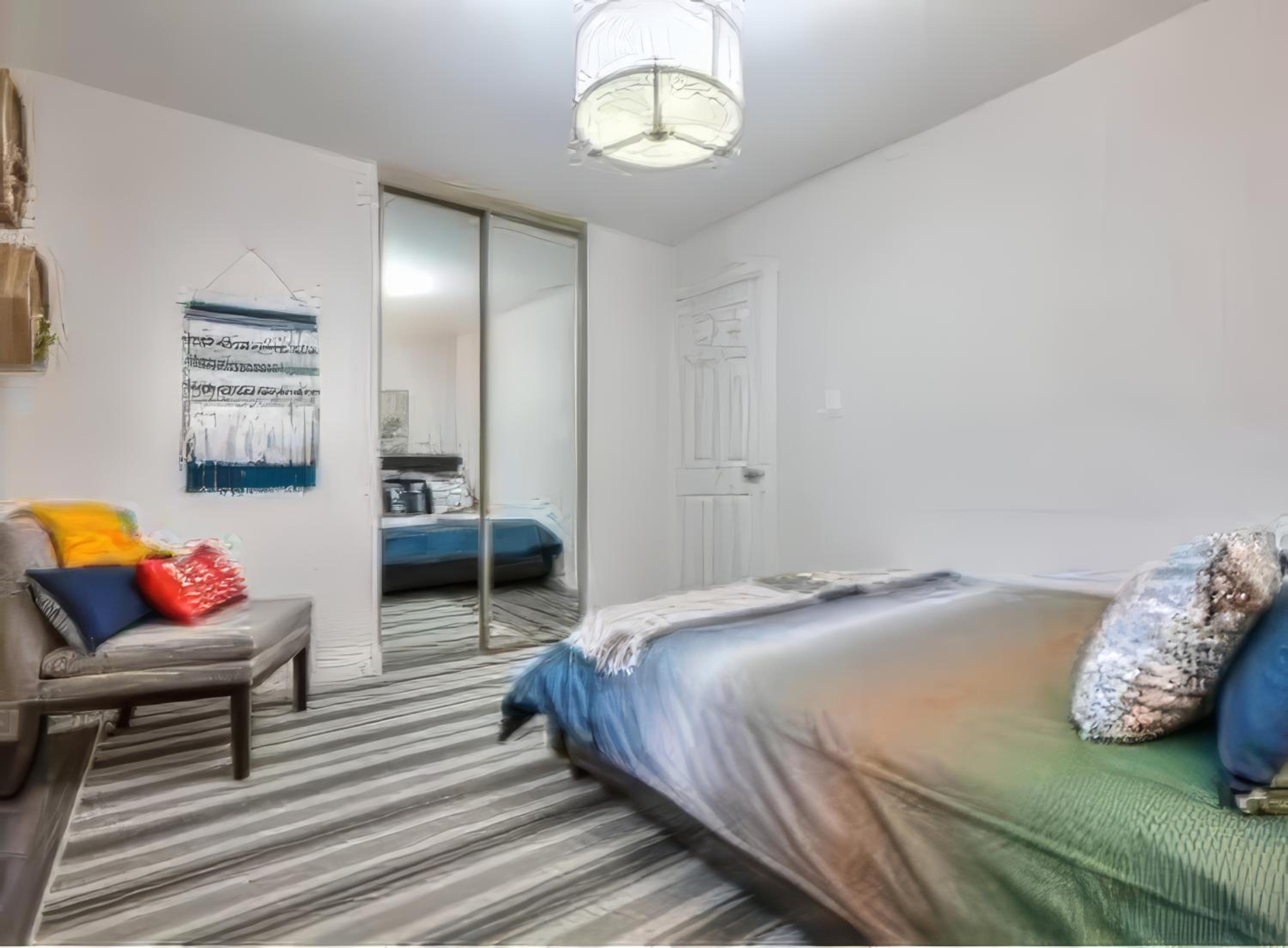 4 Bedrooms or 2 bedrooms house near Fairview Mall and 401 & DVP
