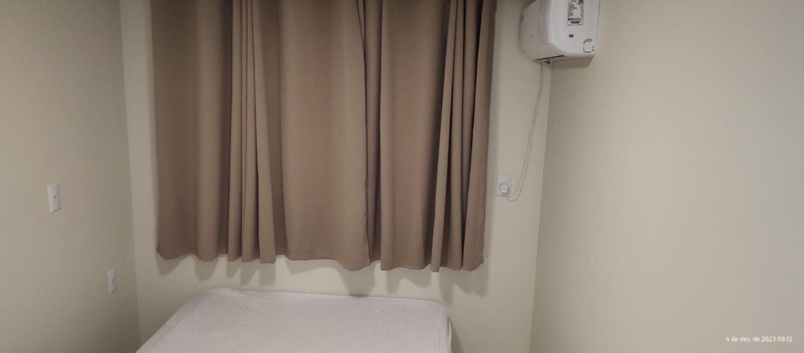 Apartamento de 2 dormitórios no centro de Bombinhas