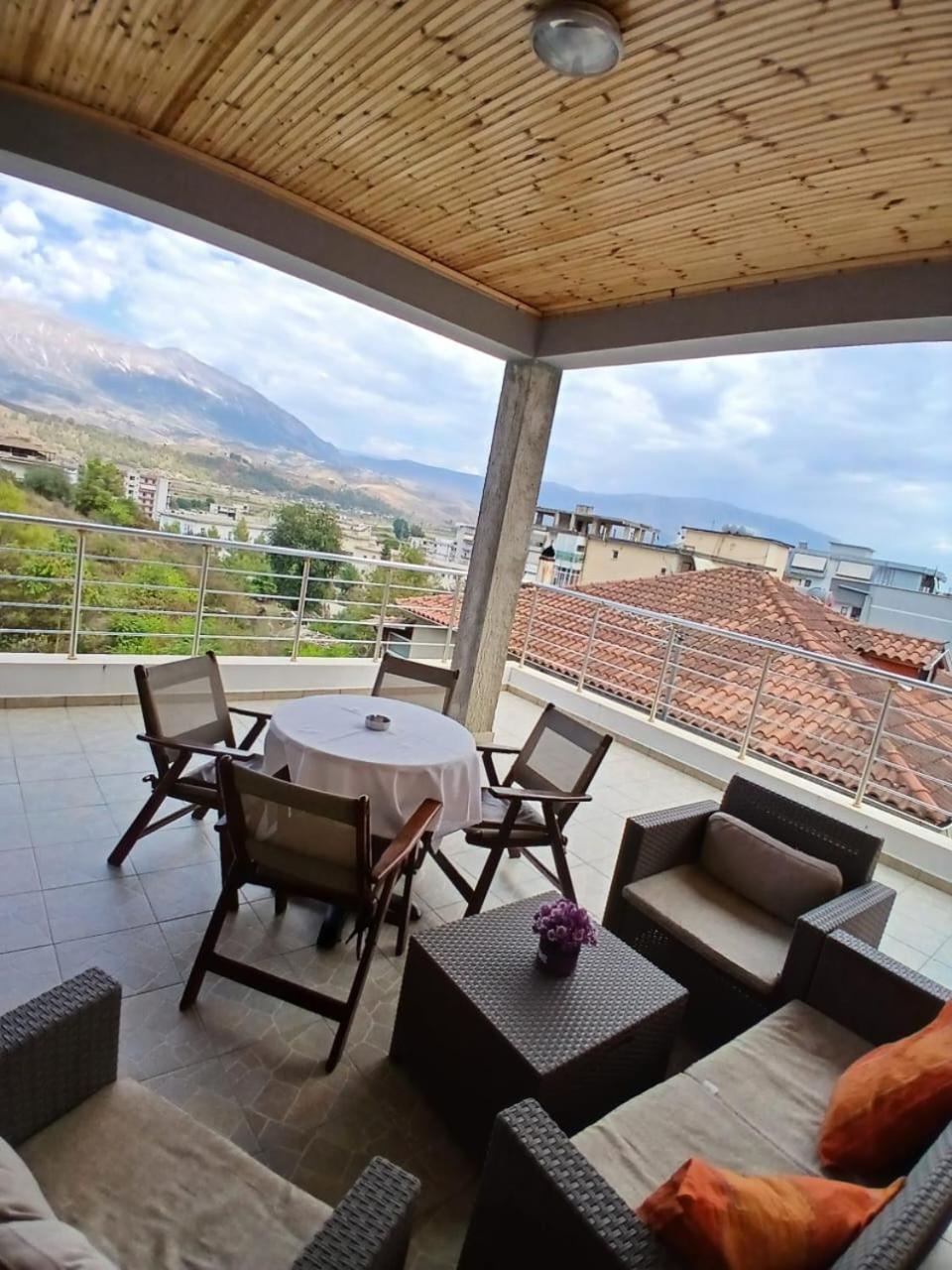 George 1Ap Gjirokastèr