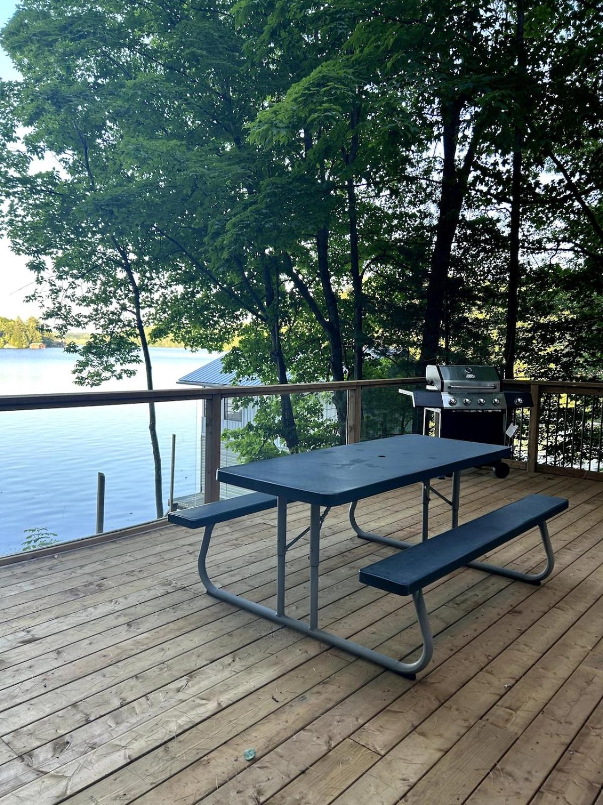 3-Mile Lakehouse