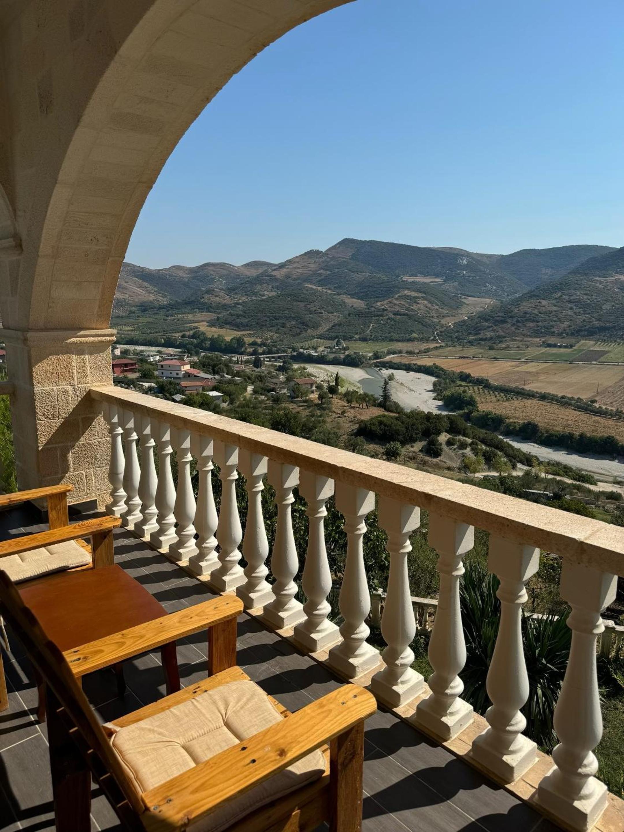 Roan Luxury Villa